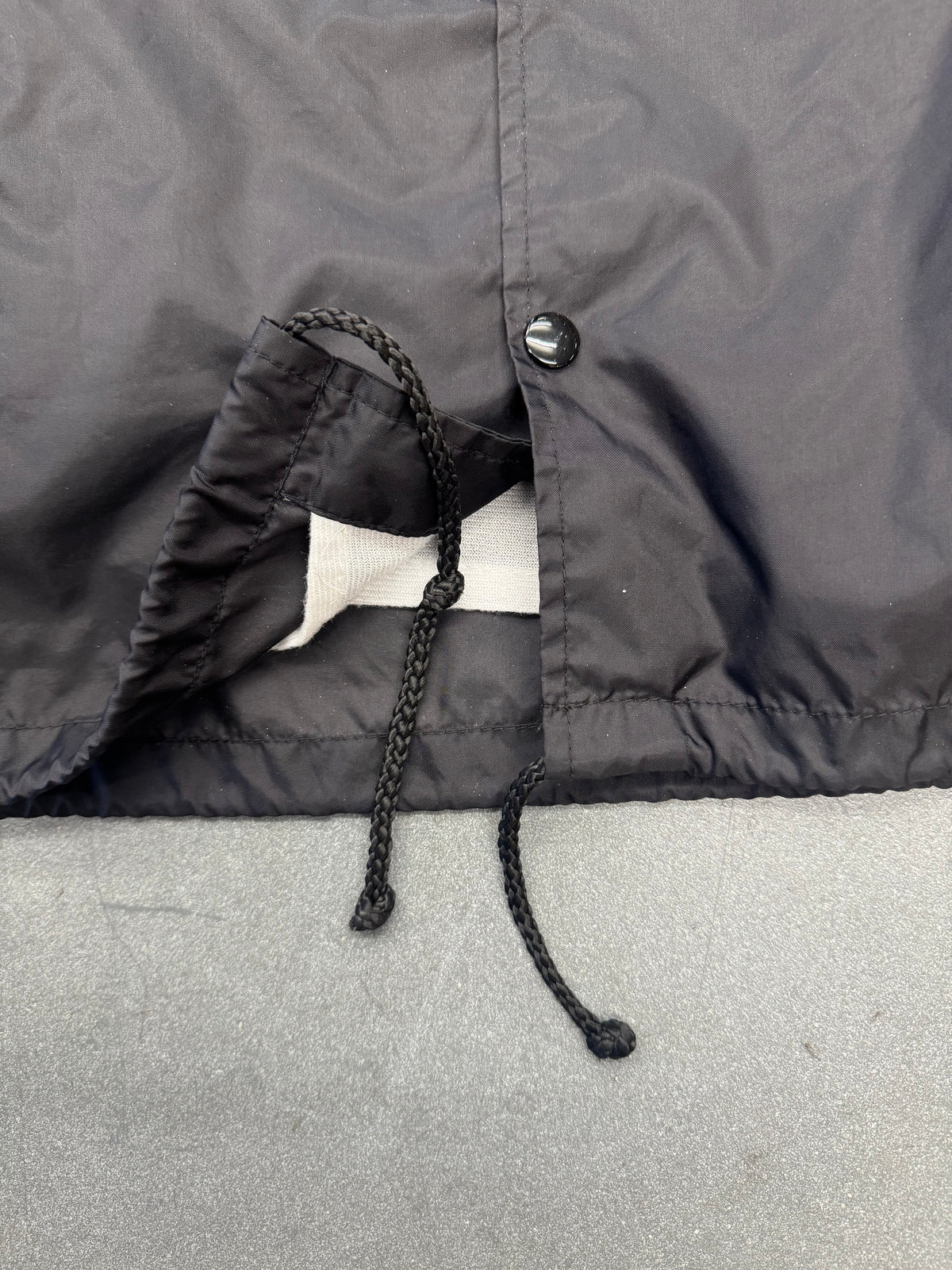 UNDERCOVER COACH JACKET - BLACK