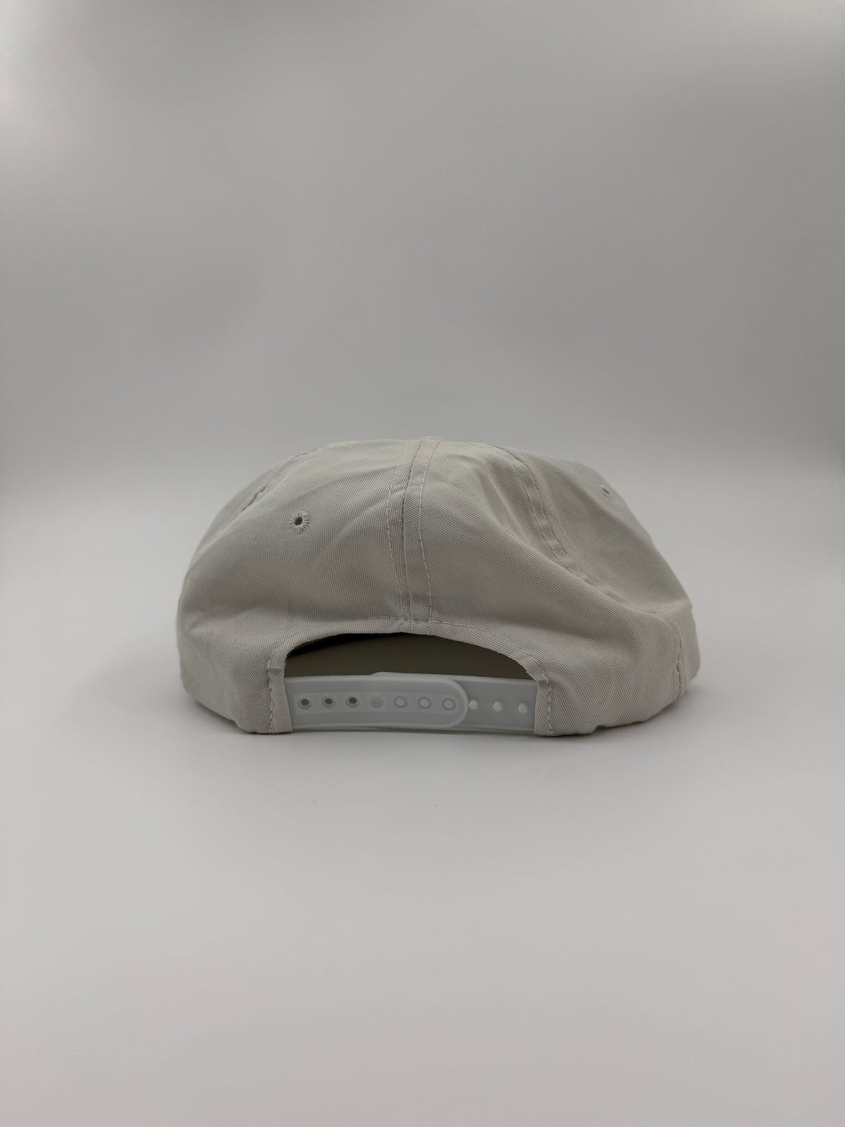 90'S MIAMI HEAT ALL WHITE SCRIPT SNAPBACK HAT