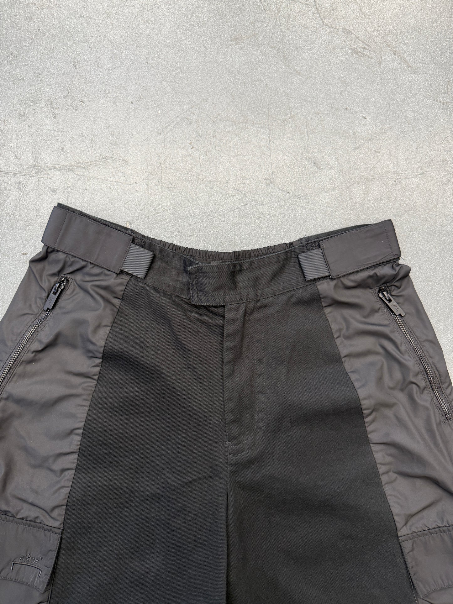 A-COLD-WALL CARGO CORE SHORTS - BLACK
