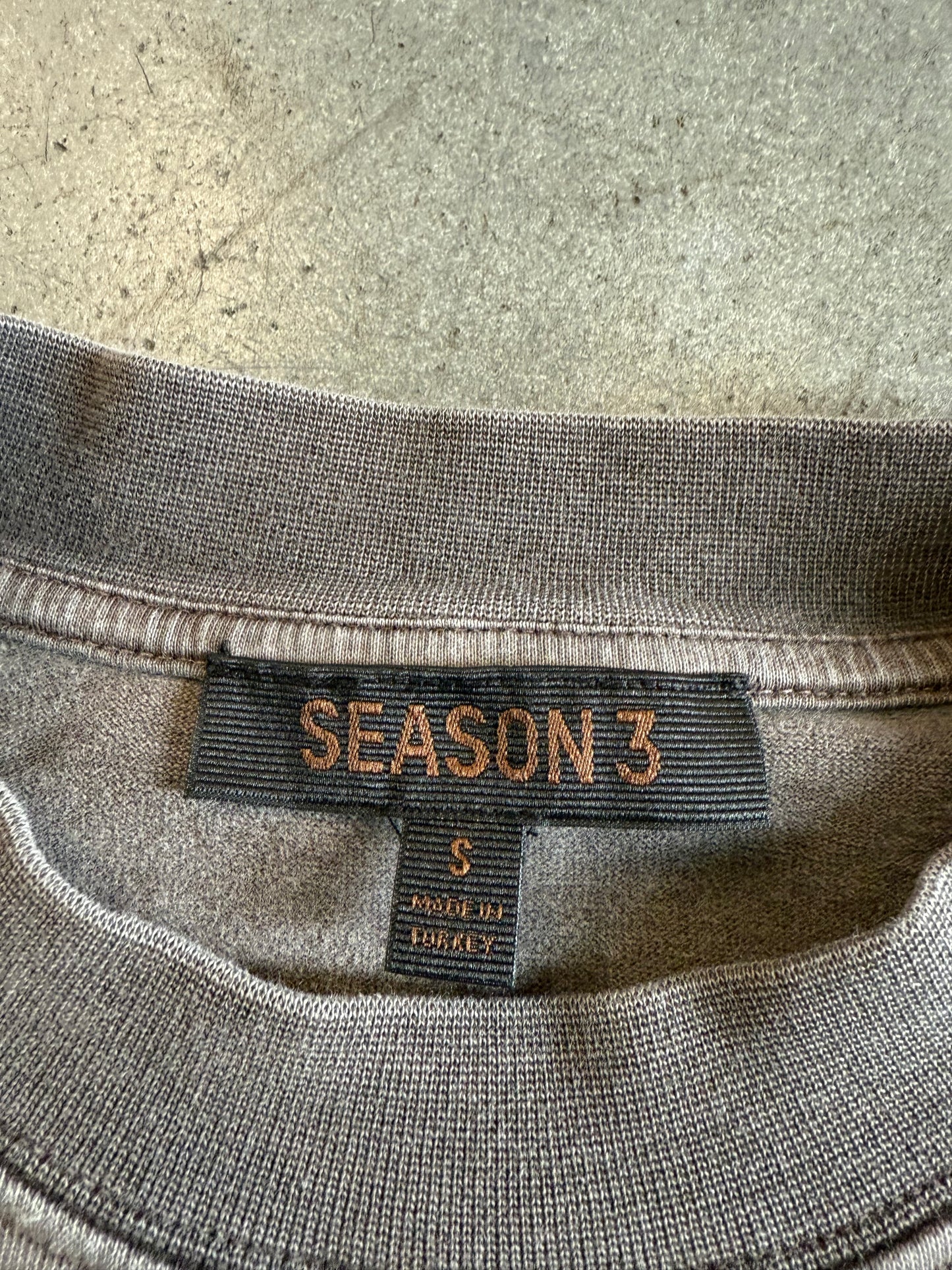 YEEZY SEASON 3 CROPPED CLASSIC TEE - CORE (S)