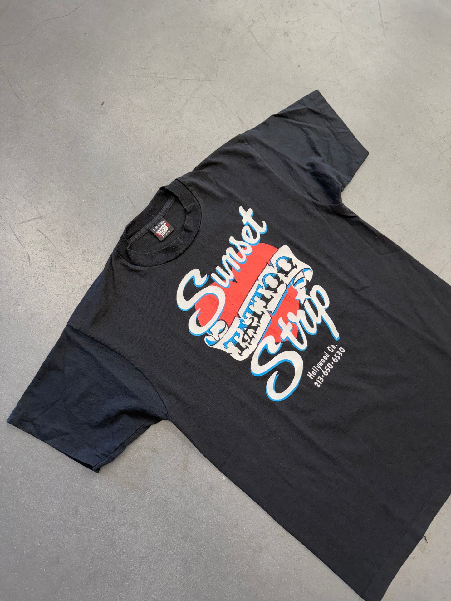 90'S SUNSET STRIP TATTOO SHOP HOLLYWOOD CA TEE (SCREEN STARS BEST TAG)