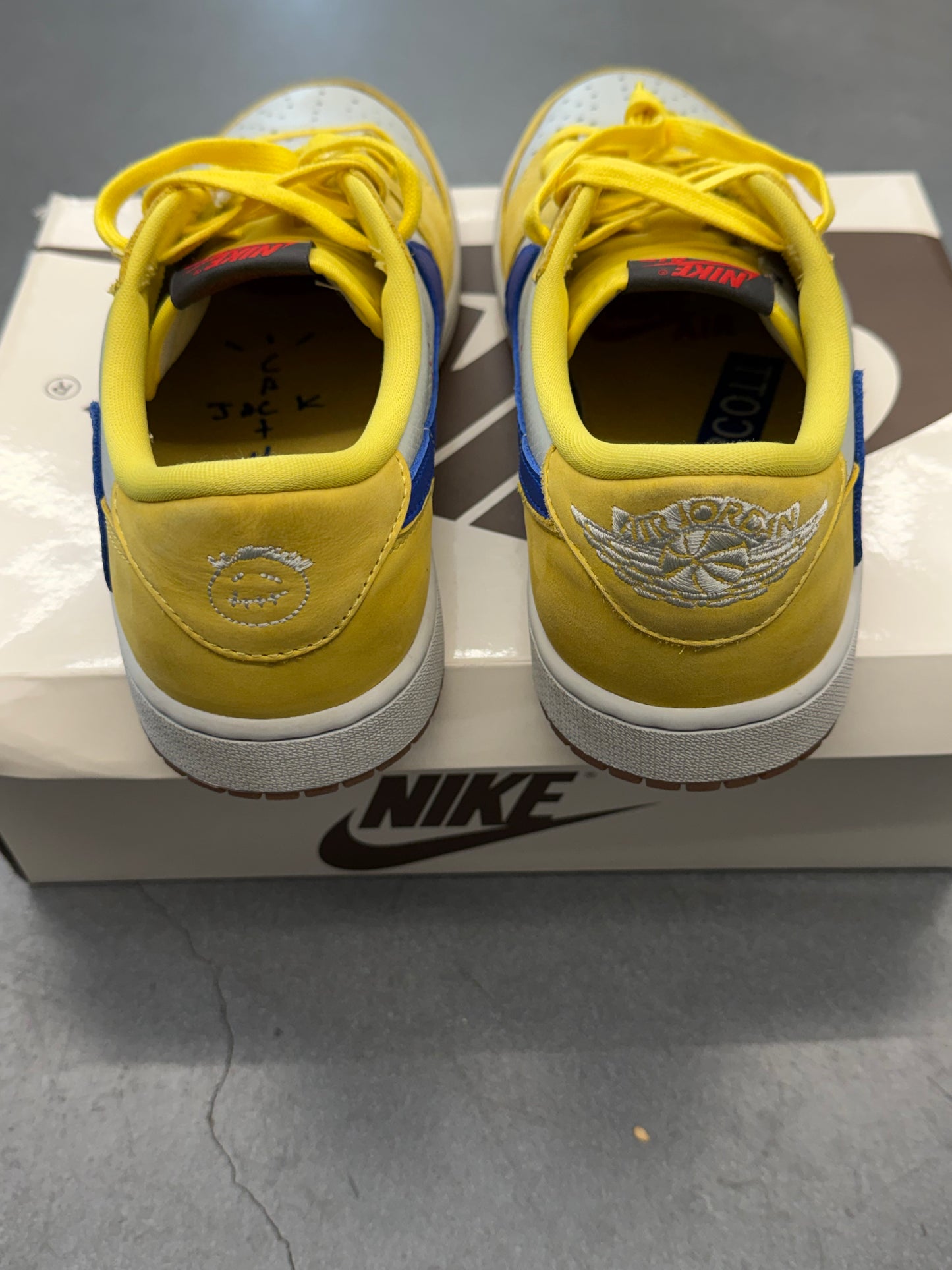 2024 SIZE 10.5W JORDAN 1 RETRO LOW OG SP TRAVIS SCOTT CANARY (PRE-OWNED WITH BOX)