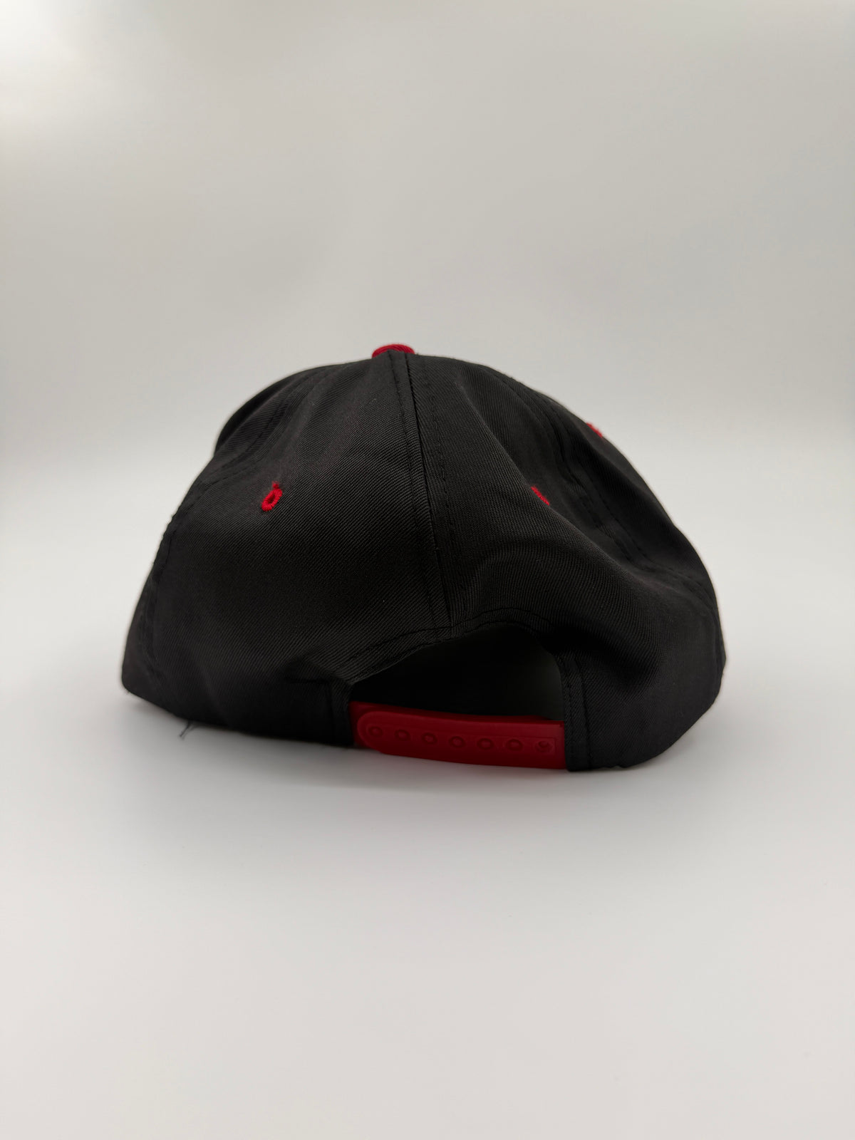 90'S MIAMI HEAT LOGO 7 SNAPBACK HAT BLACK/RED