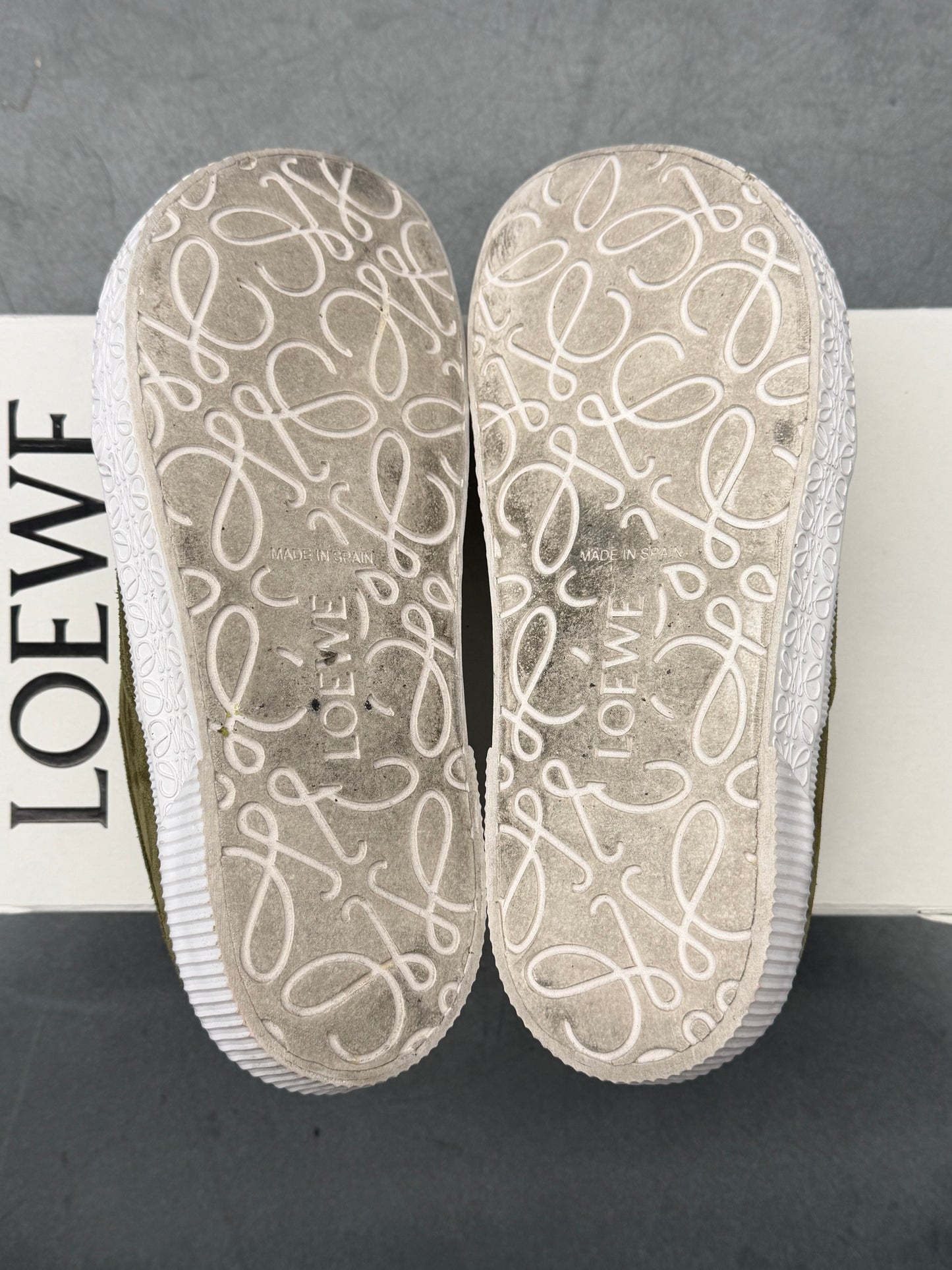 2024 LOEWE TERRA VULCA LACE UP SNEAKER - OLIVE (W/BOX)