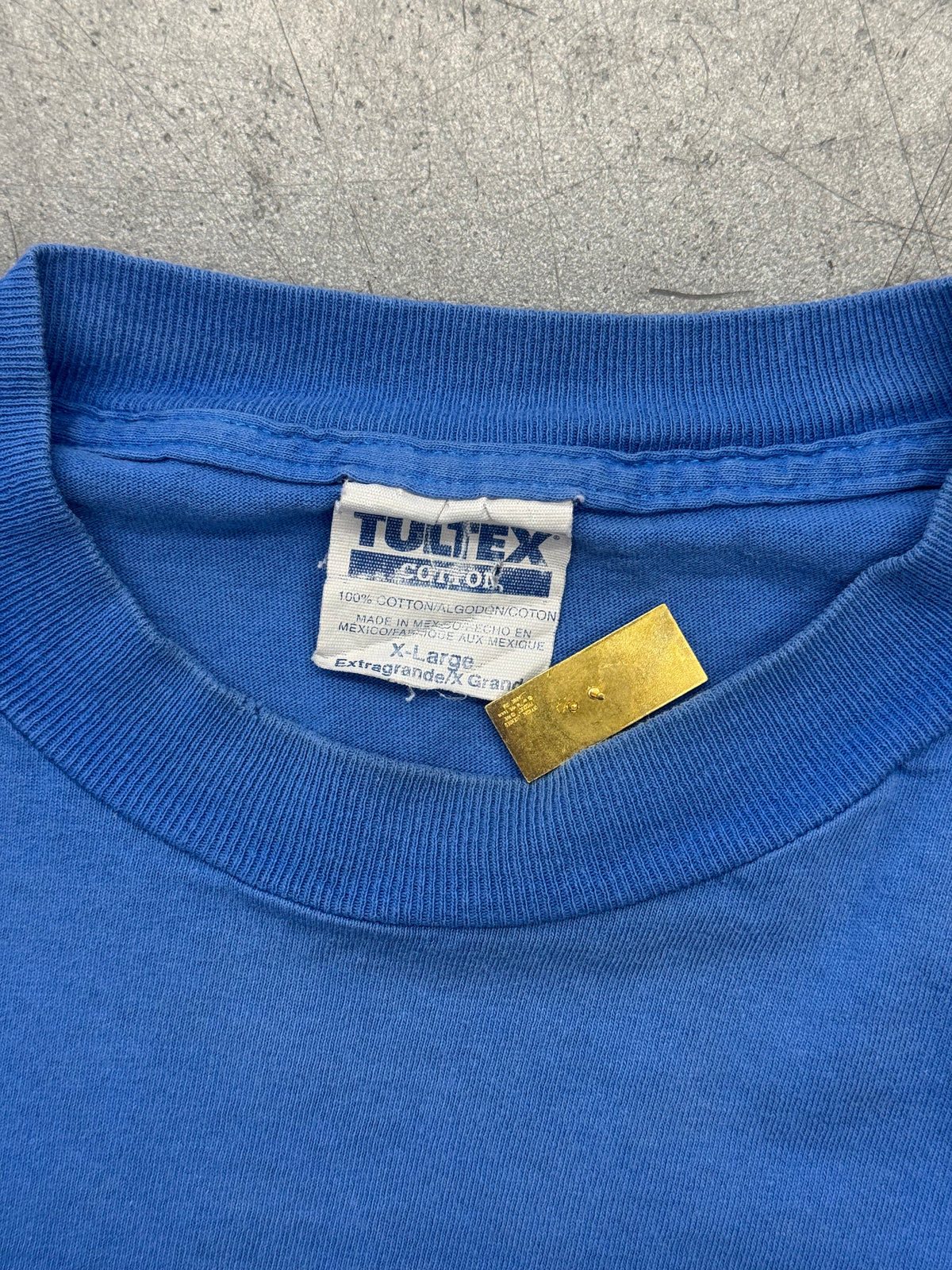 1995 LOONEY TUNES CALVIN KLEIN CAST ON BACK TEE (TULTEX TAG)