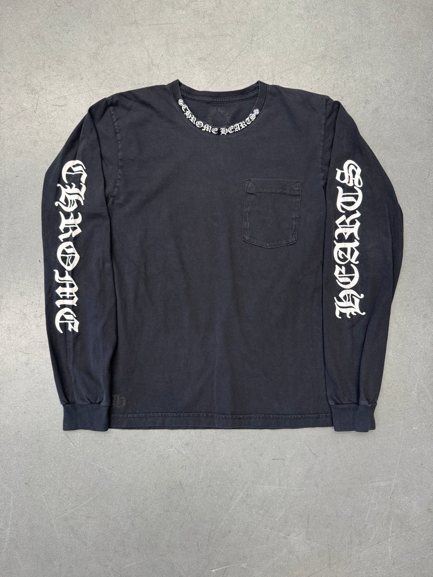 CHROME HEARTS COLLAR PRINT LONG SLEEVE POCKET TEE - BLACK