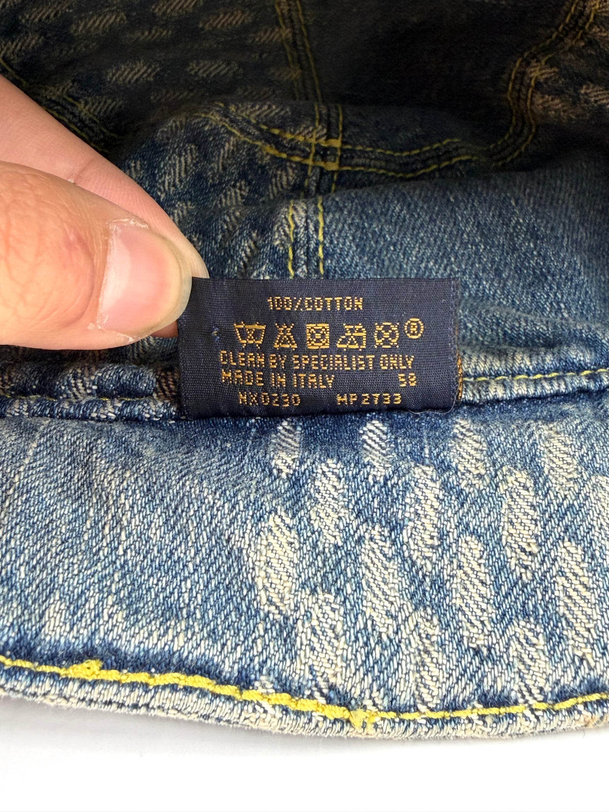 2020 LOUIS VUITTON NEO DAMIER GIANT WAVE REVERSIBLE DENIM BUCKET HAT