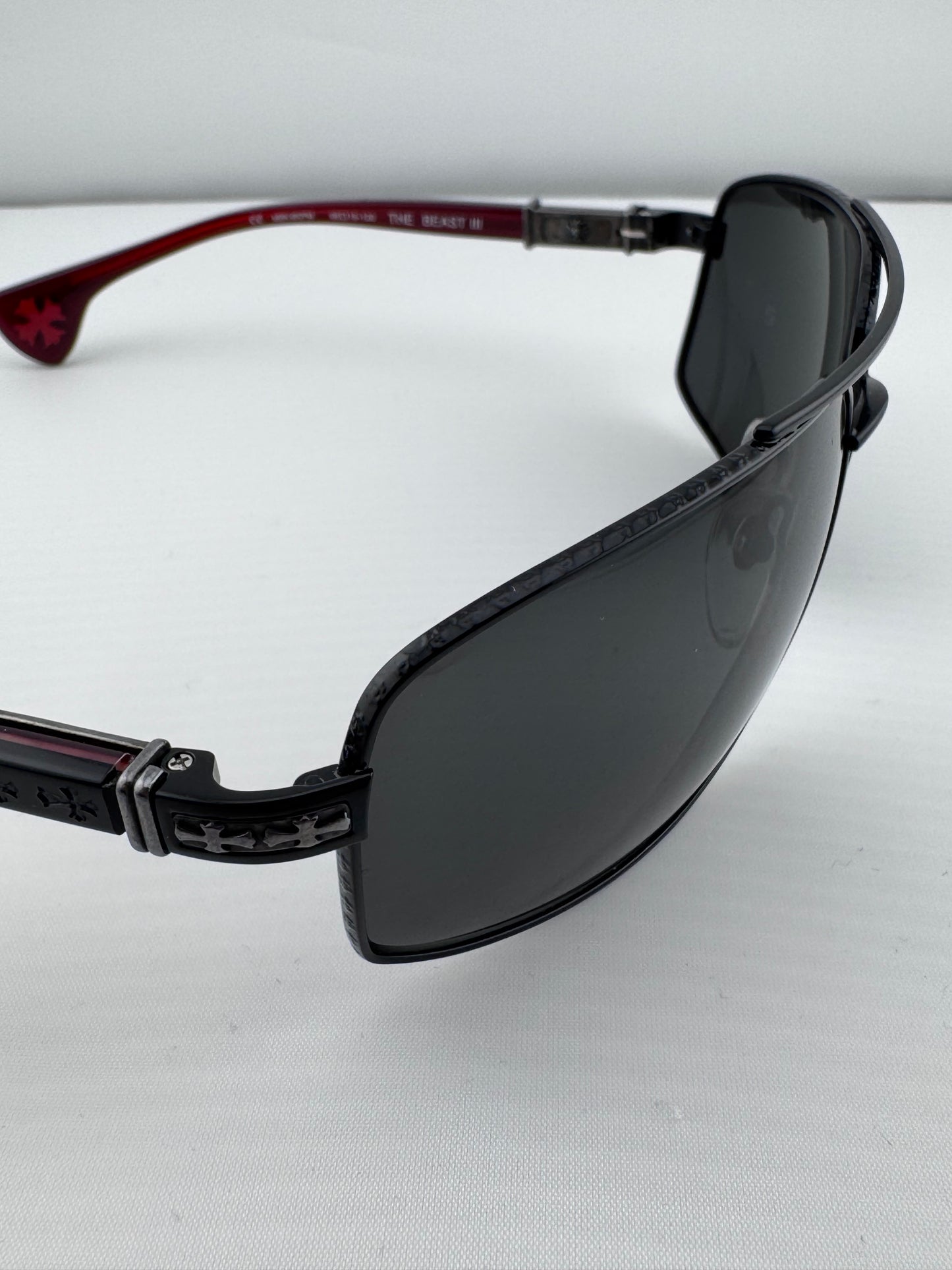 VINTAGE CHROME HEARTS 'THE BEAST III' BLACK RED (PRE-OWNED WITH CASE)