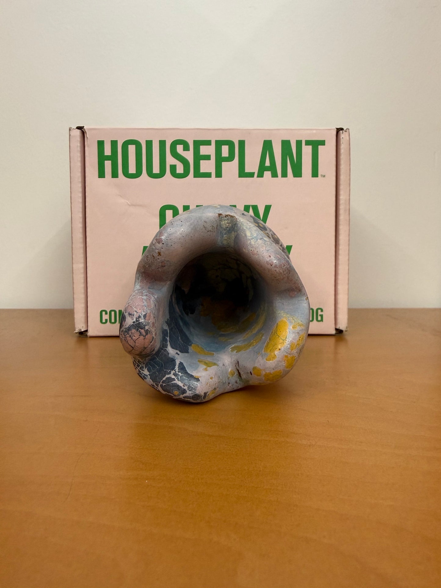 HOUSEPLANT SETH ROGEN CURVY ASHTRAY CONCRETE 500G