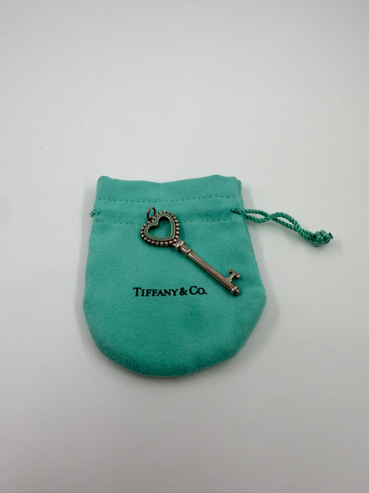 TIFFANY & CO. BEADED HEART KEY PENDANT - STERLING SILVER / TIFFANY BLUE ENAMEL