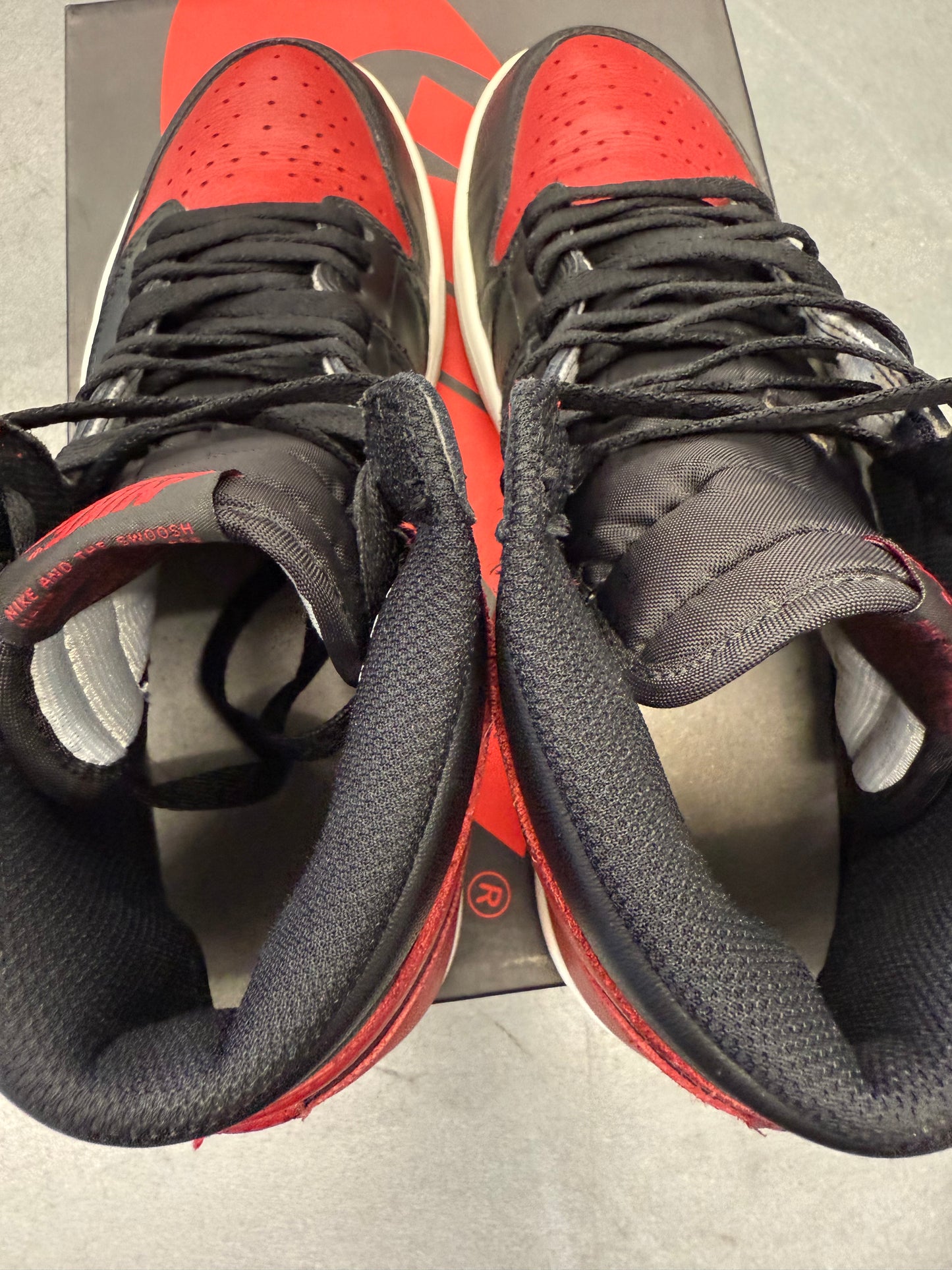 2016 SIZE 11 JORDAN 1 RETRO HIGH BRED BANNED