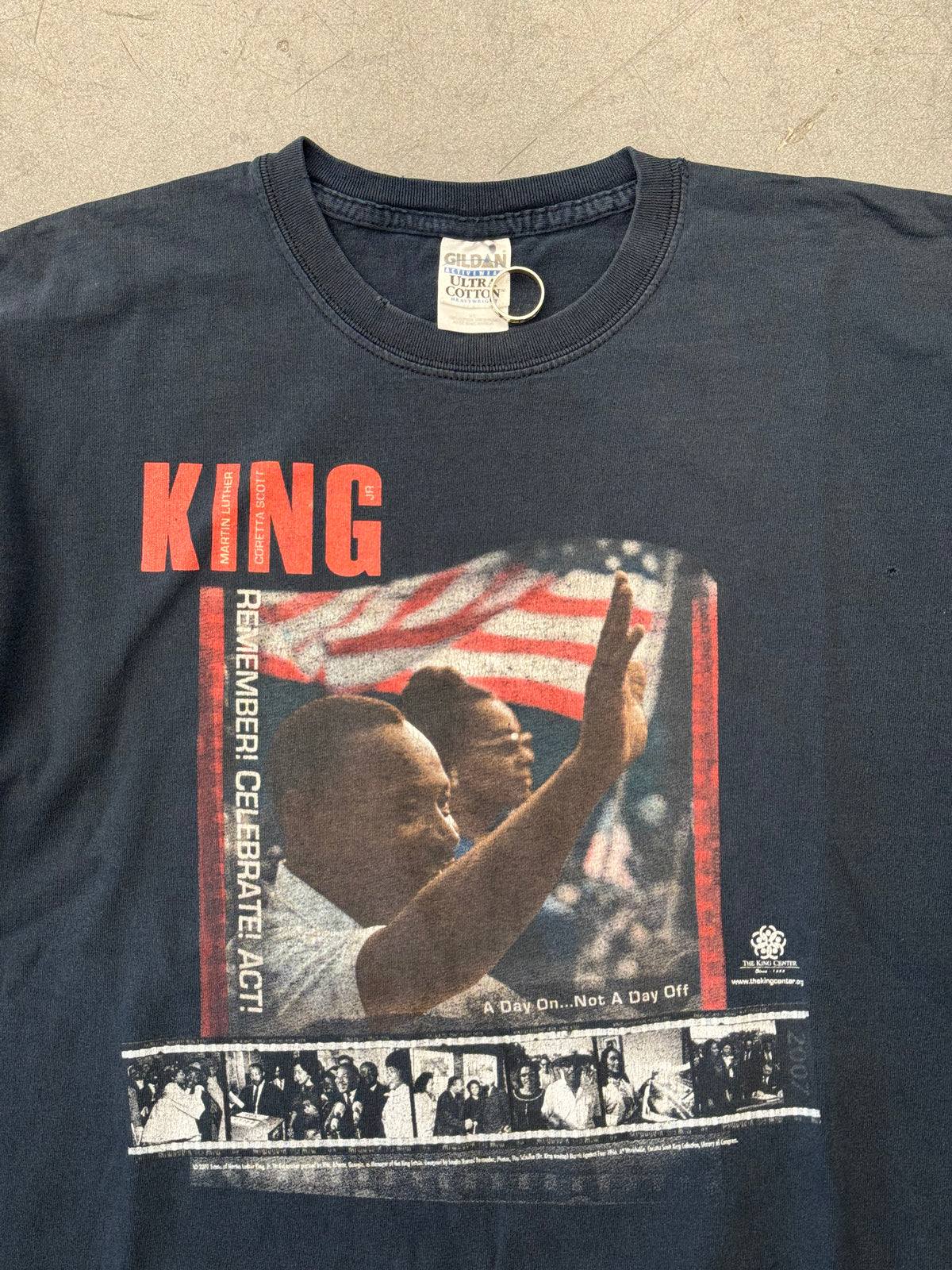 2007 REMEMBER! CELEBRATE! ACT! MARTIN LUTHER KING JR. TEE (GILDAN TAG)