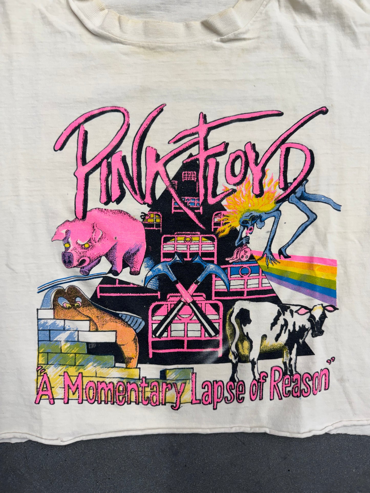 1987 PINK FLOYD "A MOMENTARY LAPSE OF REASON" WORLD TOUR CROPPED TEE (FADED TAG)