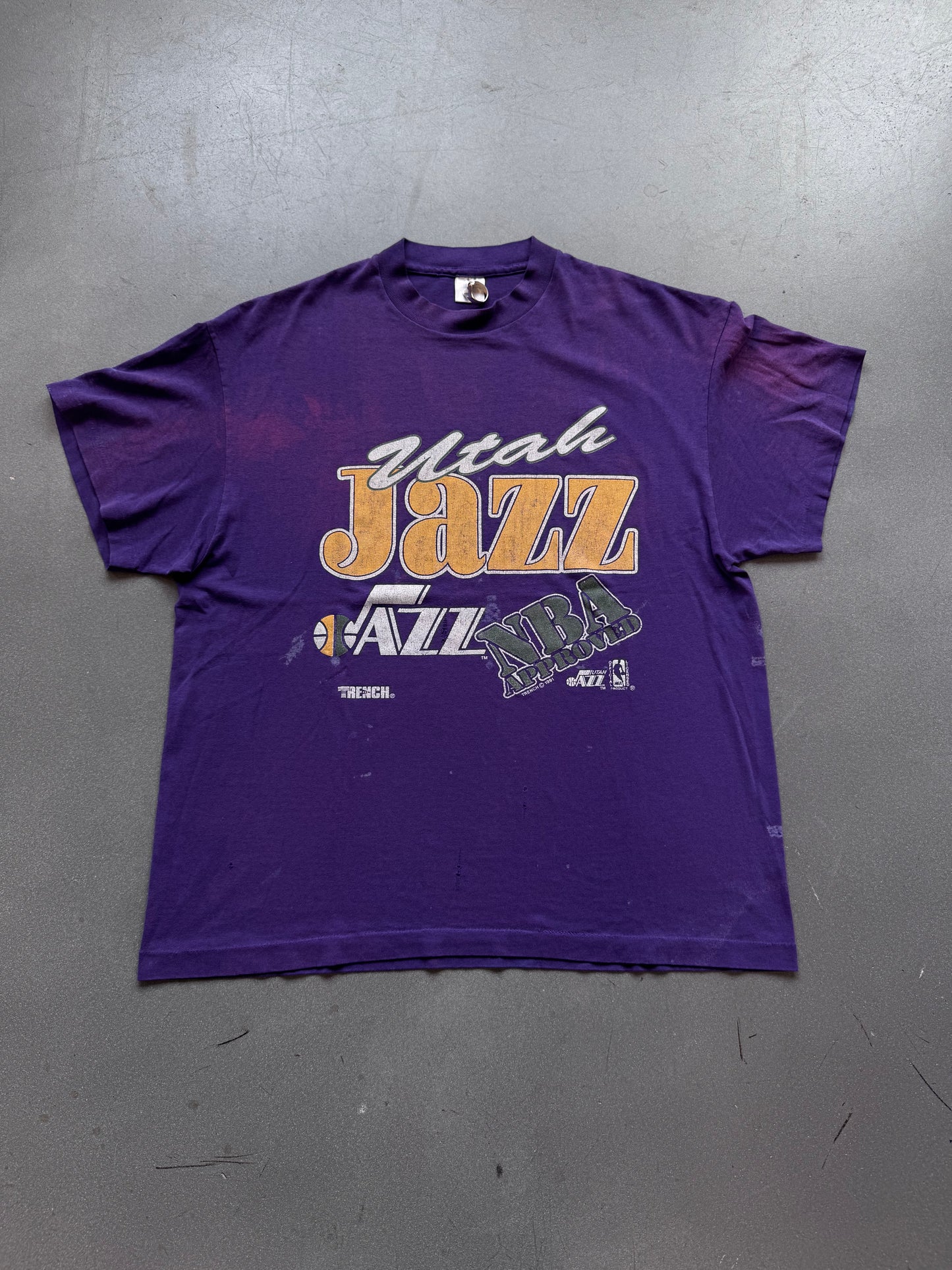 1991 UTAH JAZZ NBA APRROVED PURPLE TEE (TRENCH TAG)