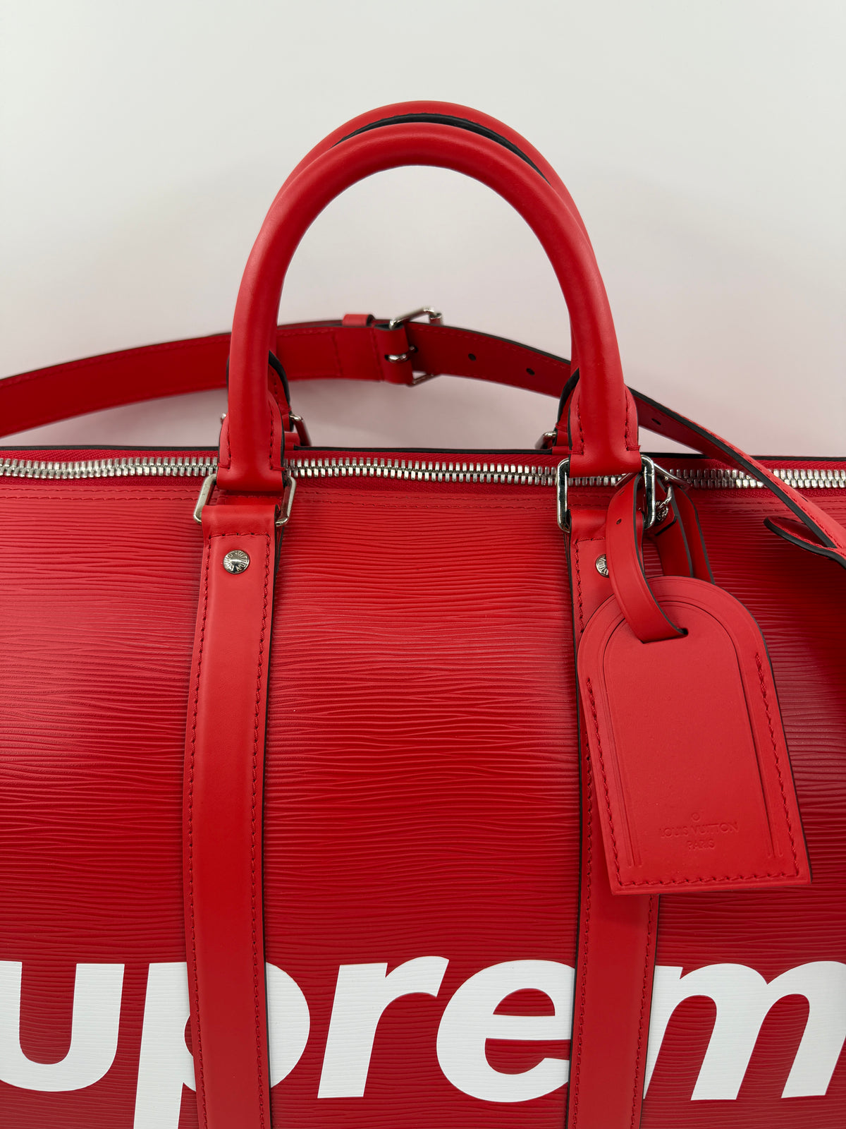FW17 LOUIS VUITTON X SUPREME KEEPALL BANDOULIERE 45 RED EPI LEATHER DUFFLE BAG