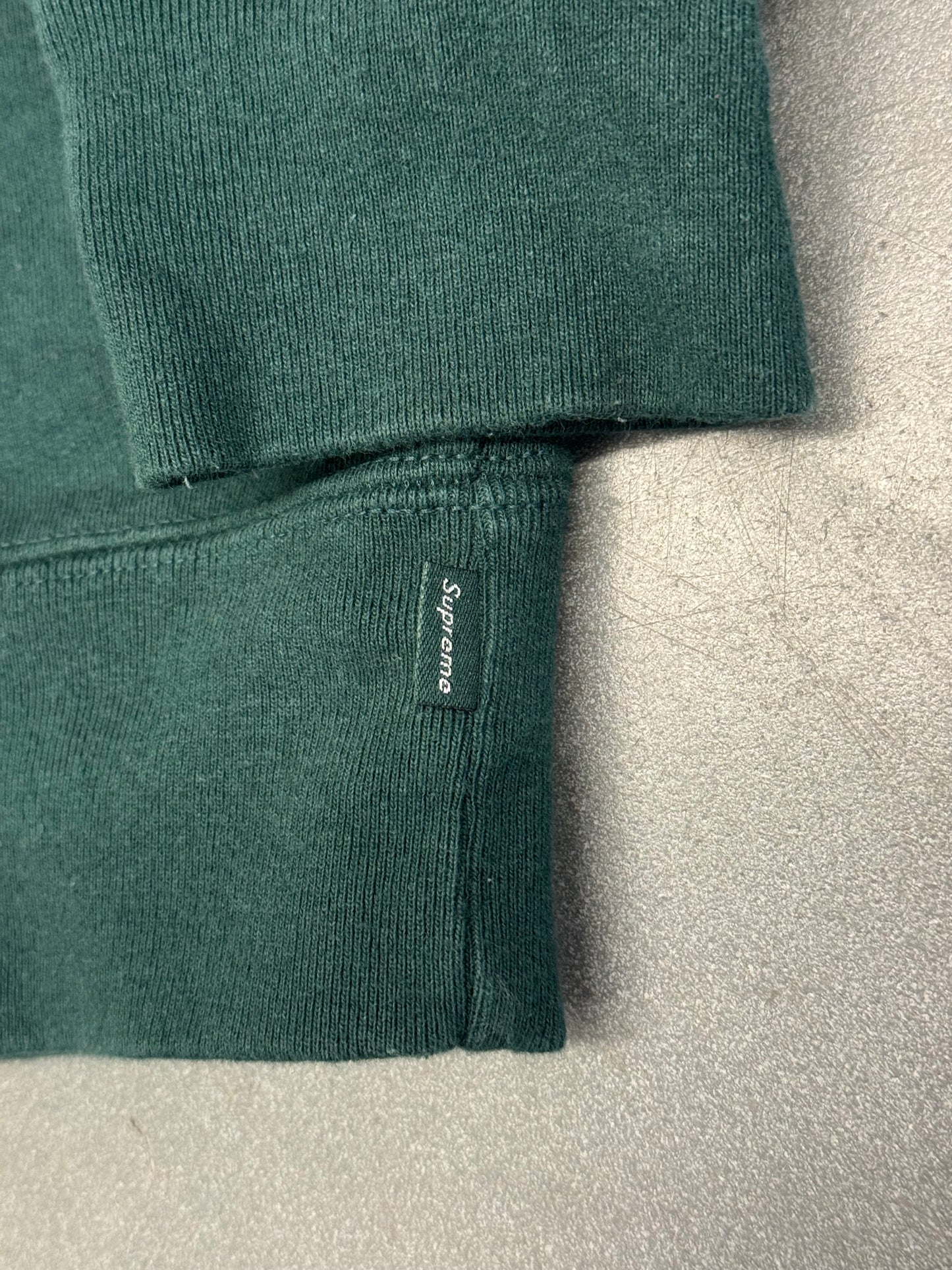 FW22 SUPREME BOX LOGO CREWNECK - DARK PINE