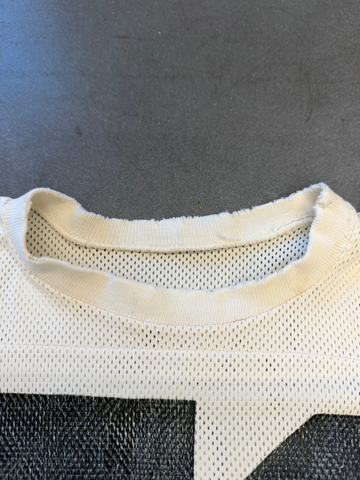 80S FADED AND DISTRESSED #58 MESH JERSEY (PULLED TAG)