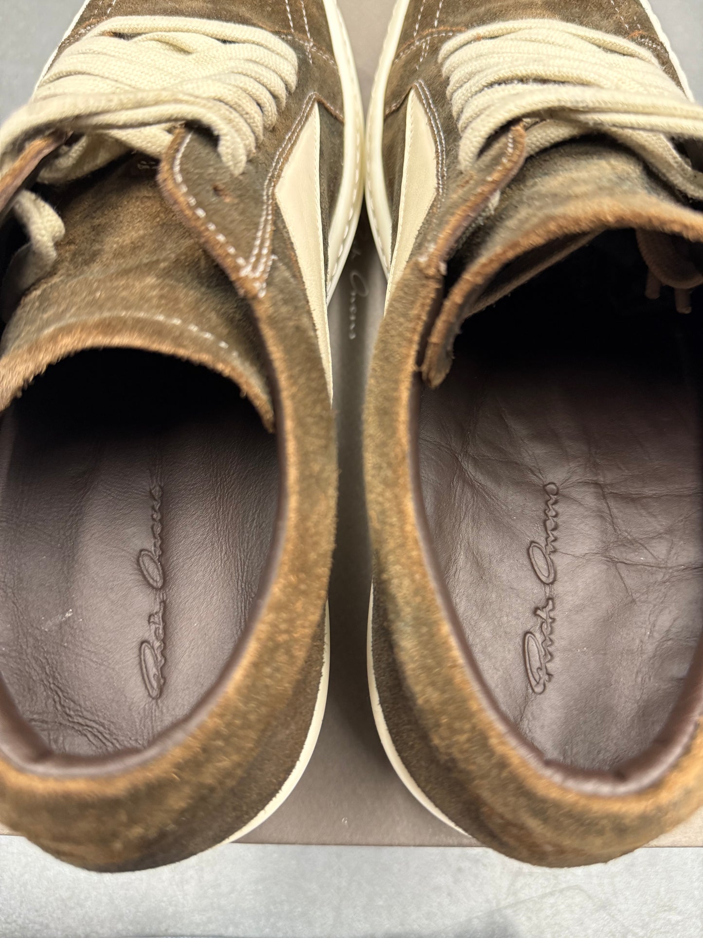 SIZE 41 RICK OWENS VINTAGE SNEAKS BROWN SUEDE (PRE-OWNED WITH BOX)