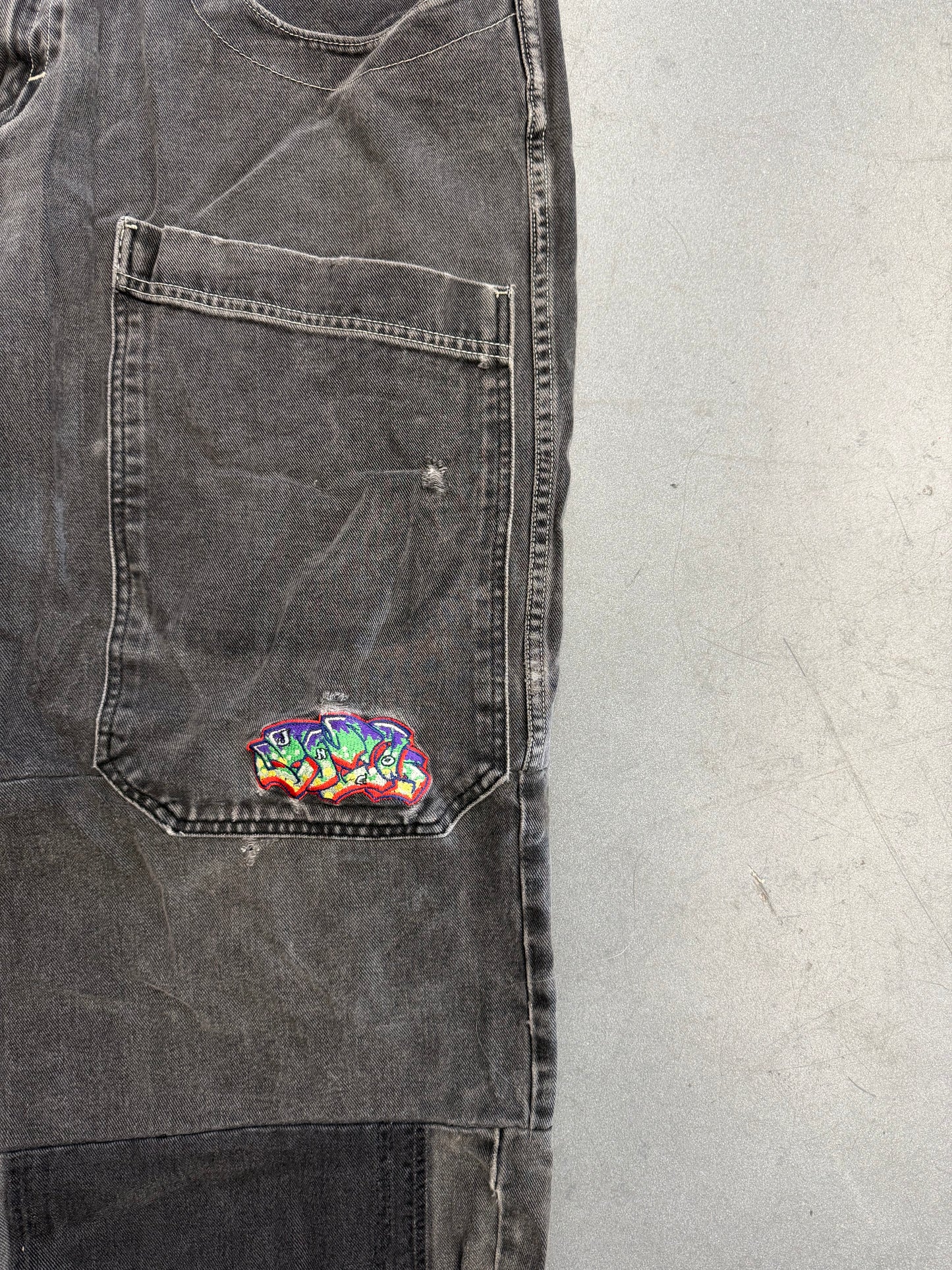 Y2K CUSTOM 1/1 JNCO PATCH SKATE JEANS (MADE OF 3 VINTAGE PAIRS)