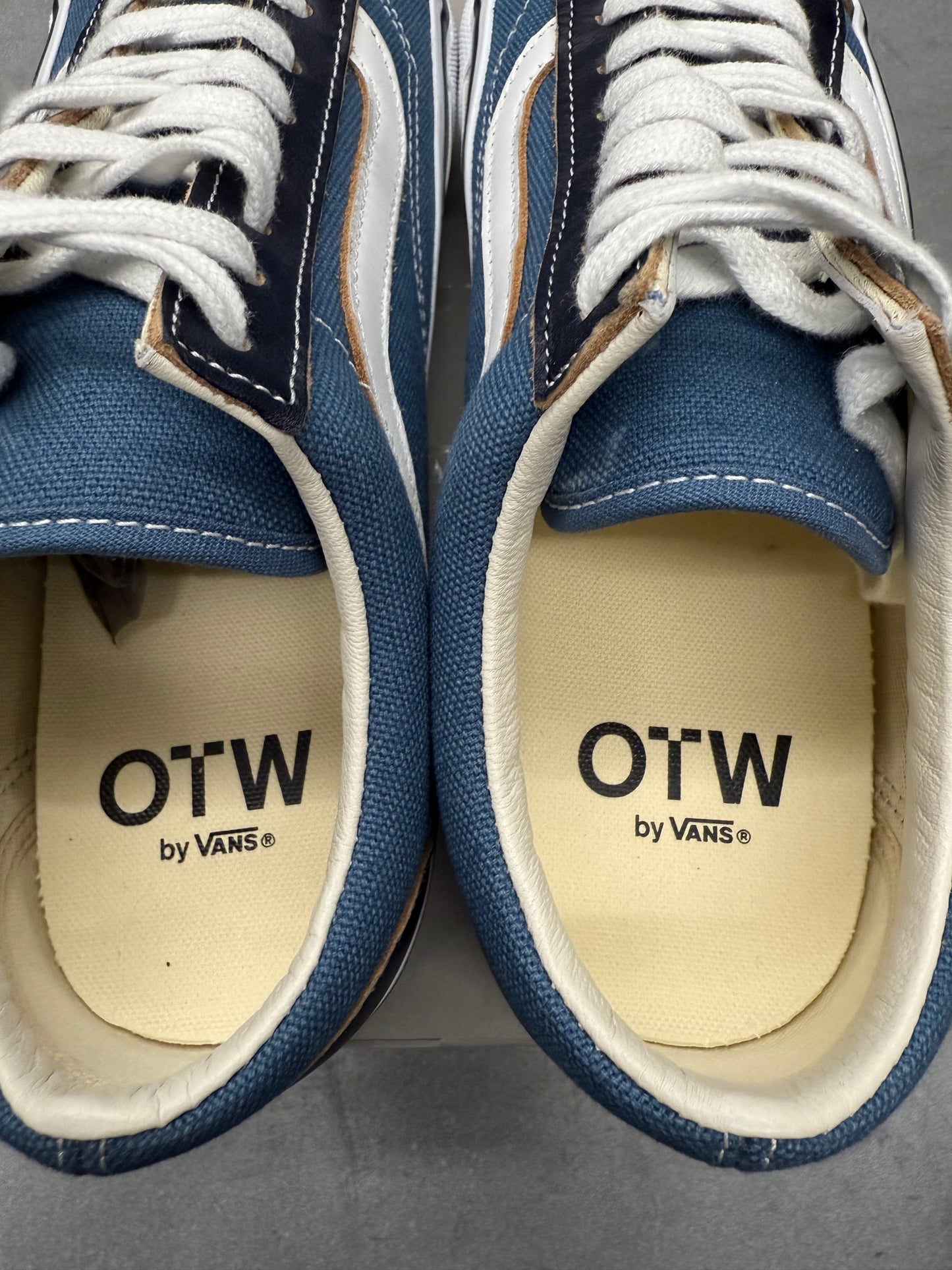 SIZE 8 VANS OTW OLD SKOOL 36 VIBRAM NAVY (PRE-OWNED WITH BOX)