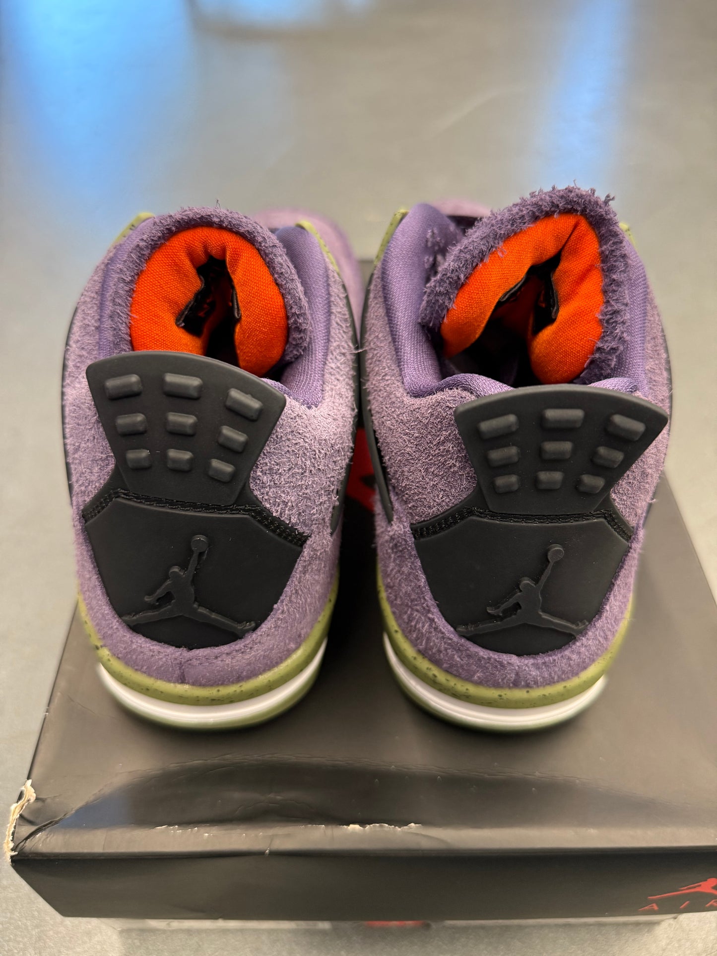 2022 SIZE 7.5 WOMEN'S JORDAN 4 RETRO CANYON PURPLE (NEW WITH BOX AND LACES)