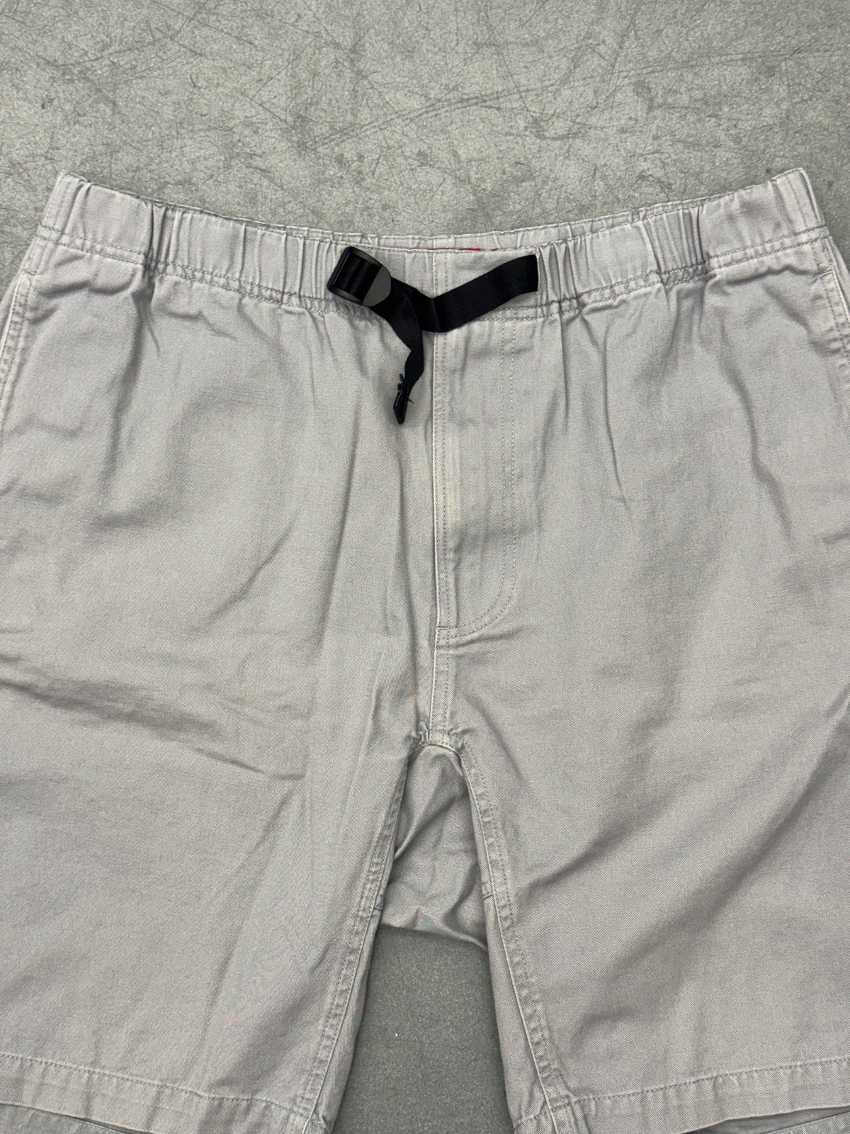 VINTAGE SUPREME BELTED SHORTS (GREY)