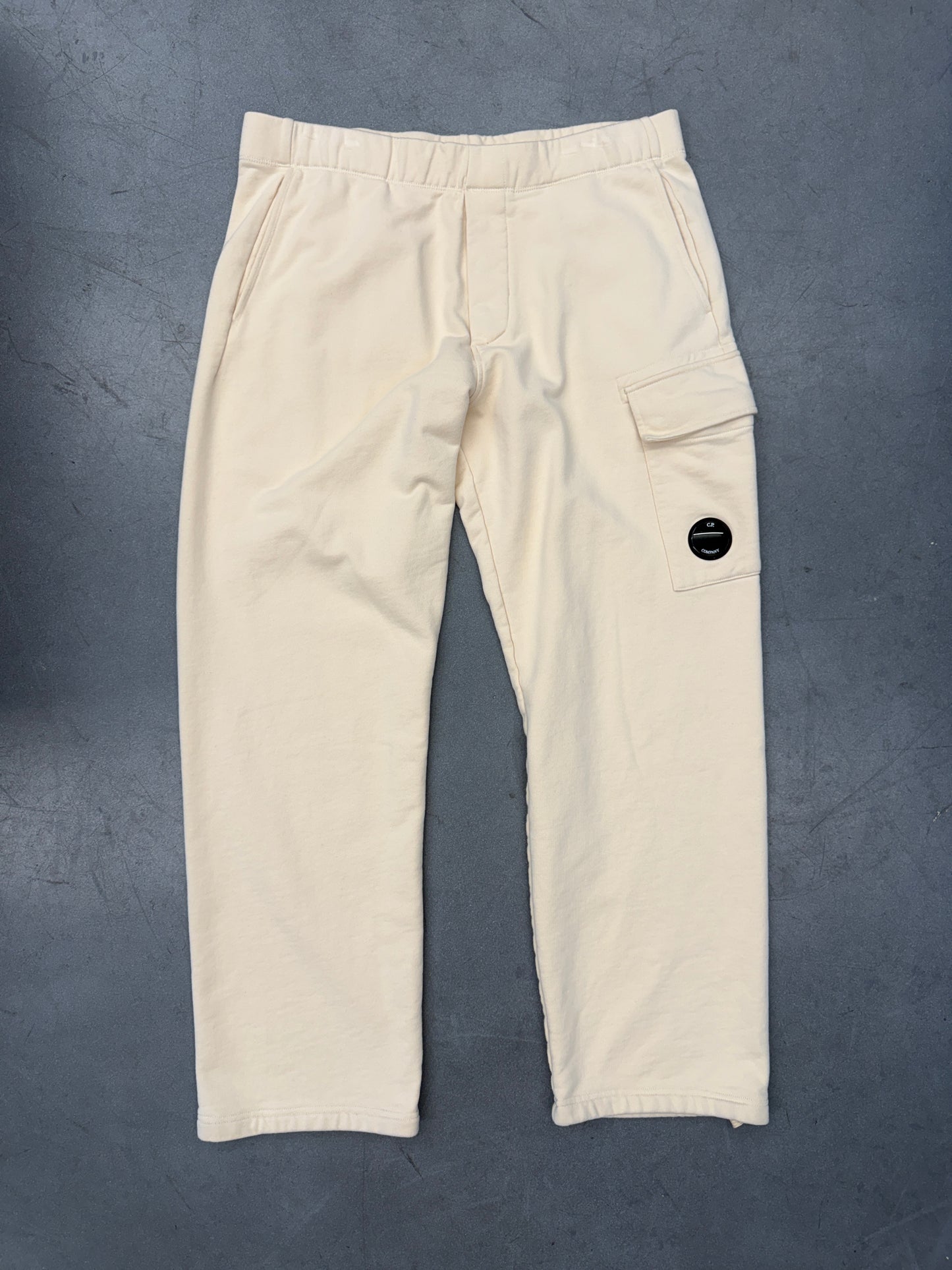 C.P. COMPANY MEN'S DIAGONAL FLEECE CARGO TRACK PANTS