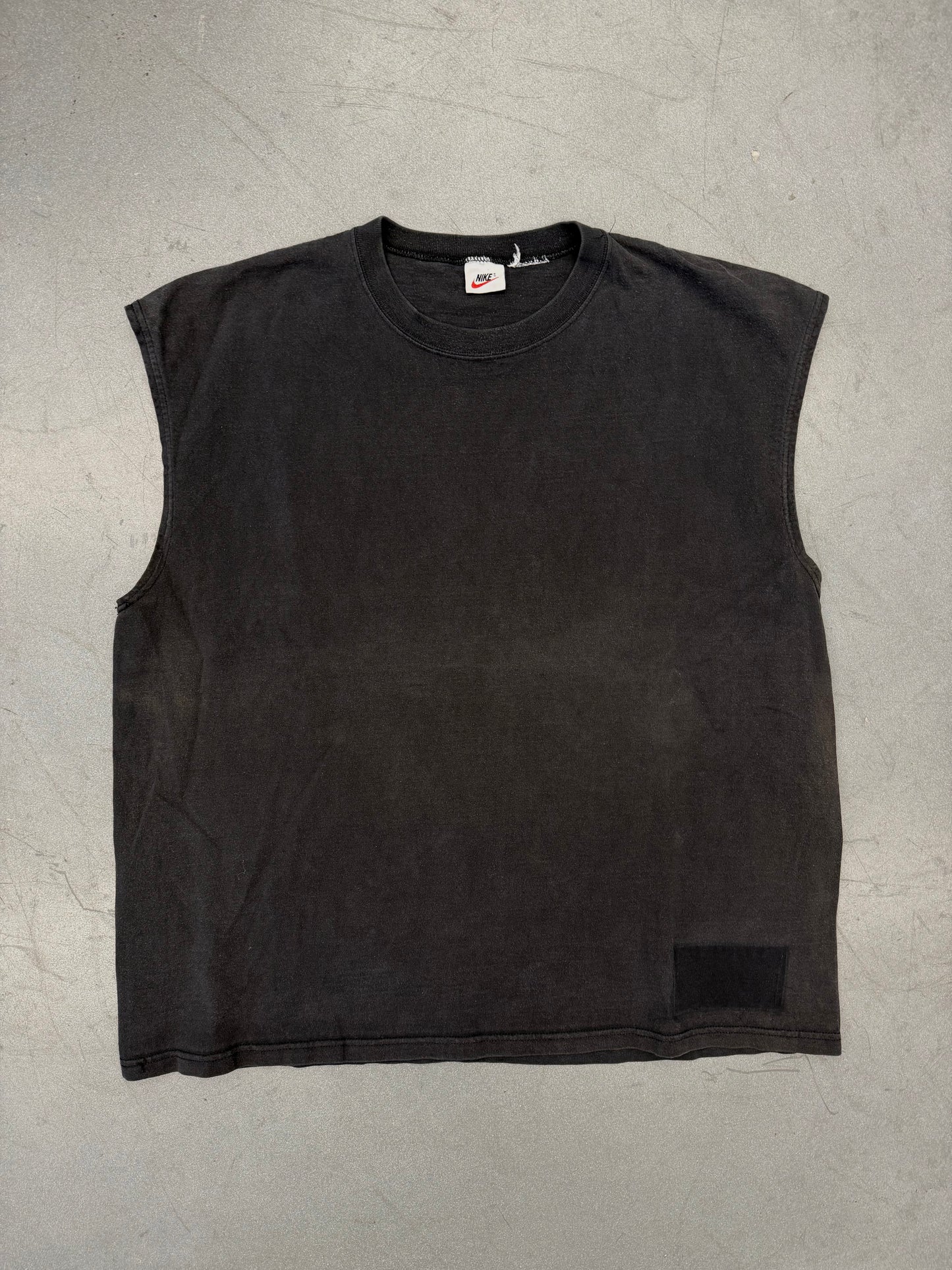 90'S JUMPMAN JORDAN BASKETBALL NIKE SLEEVELESS TEE (WHITE/RED NIKE TAG)