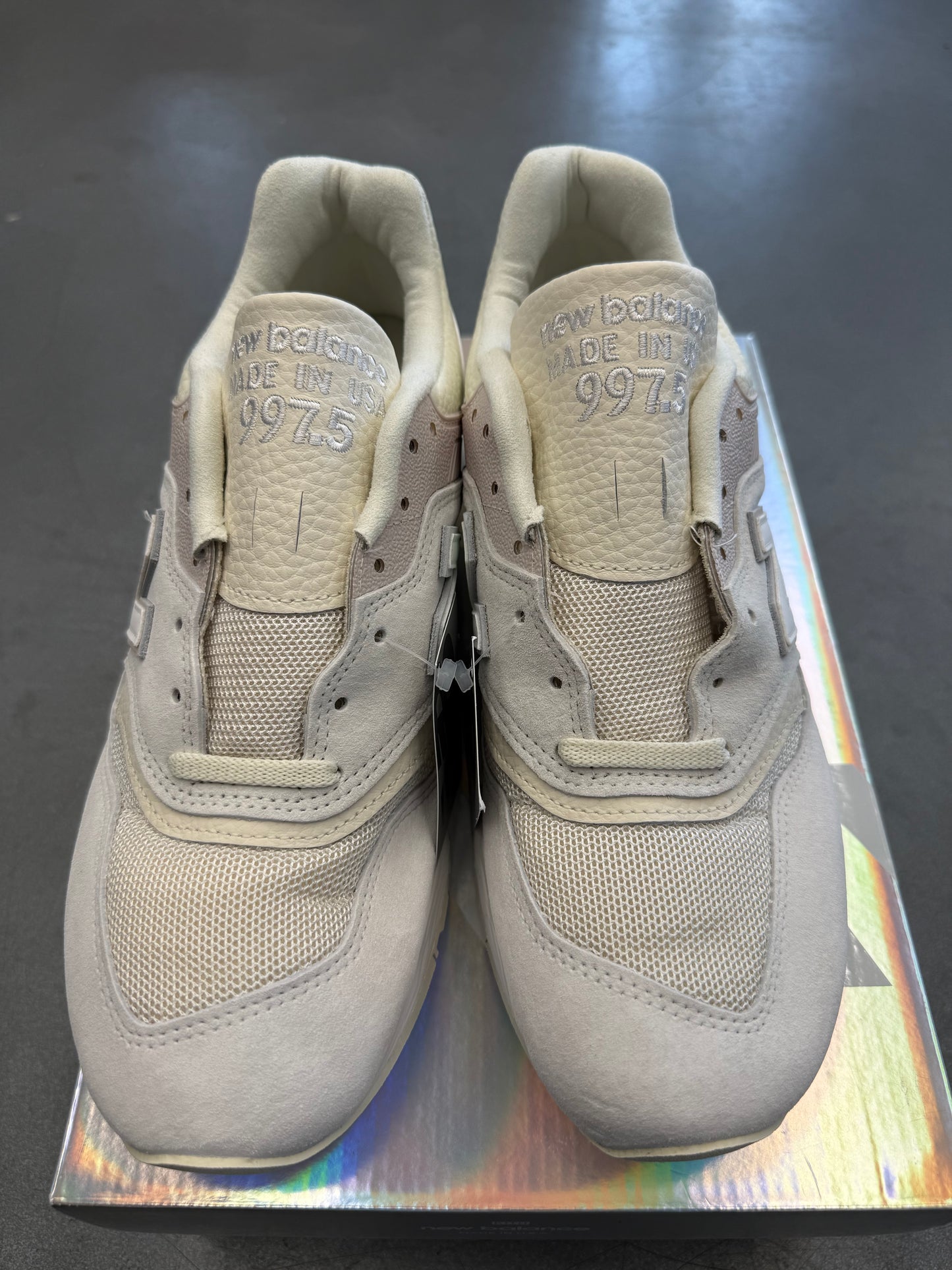 2025 SIZE 10 KITH NEW BALANCE 997.5 EASTER WHITE MARSHMALLOW (NEW WITH BOX)