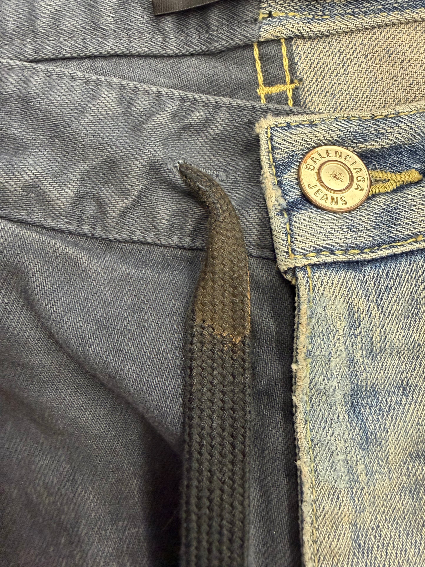 BALENCIAGA FIFTY-FIFTY JEANS BLACK/MEDIUM WASH - NWT