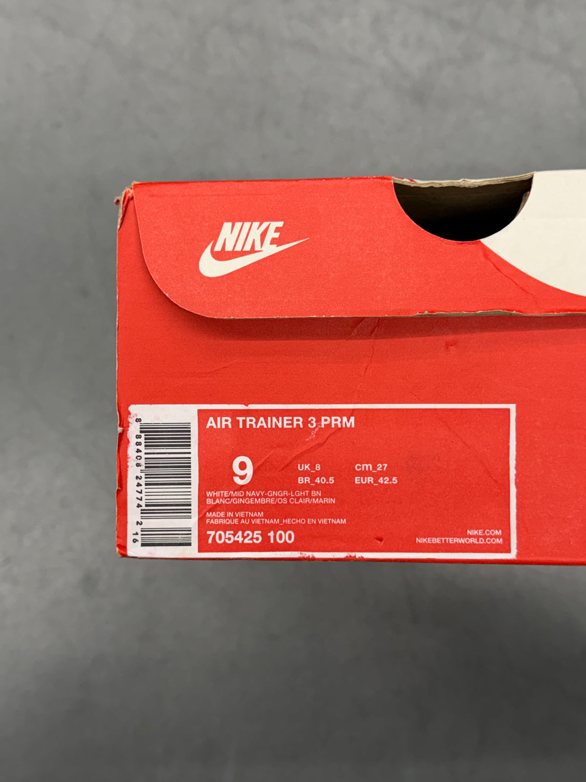 SIZE 9 2014 NIKE AIR TRAINER 3 MEDICINE BALL (NEW WITH BOX)
