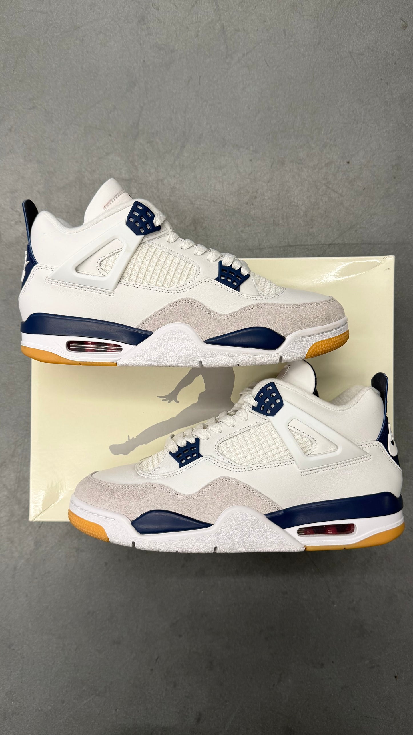 2025 JORDAN 4 RETRO SB NAVY