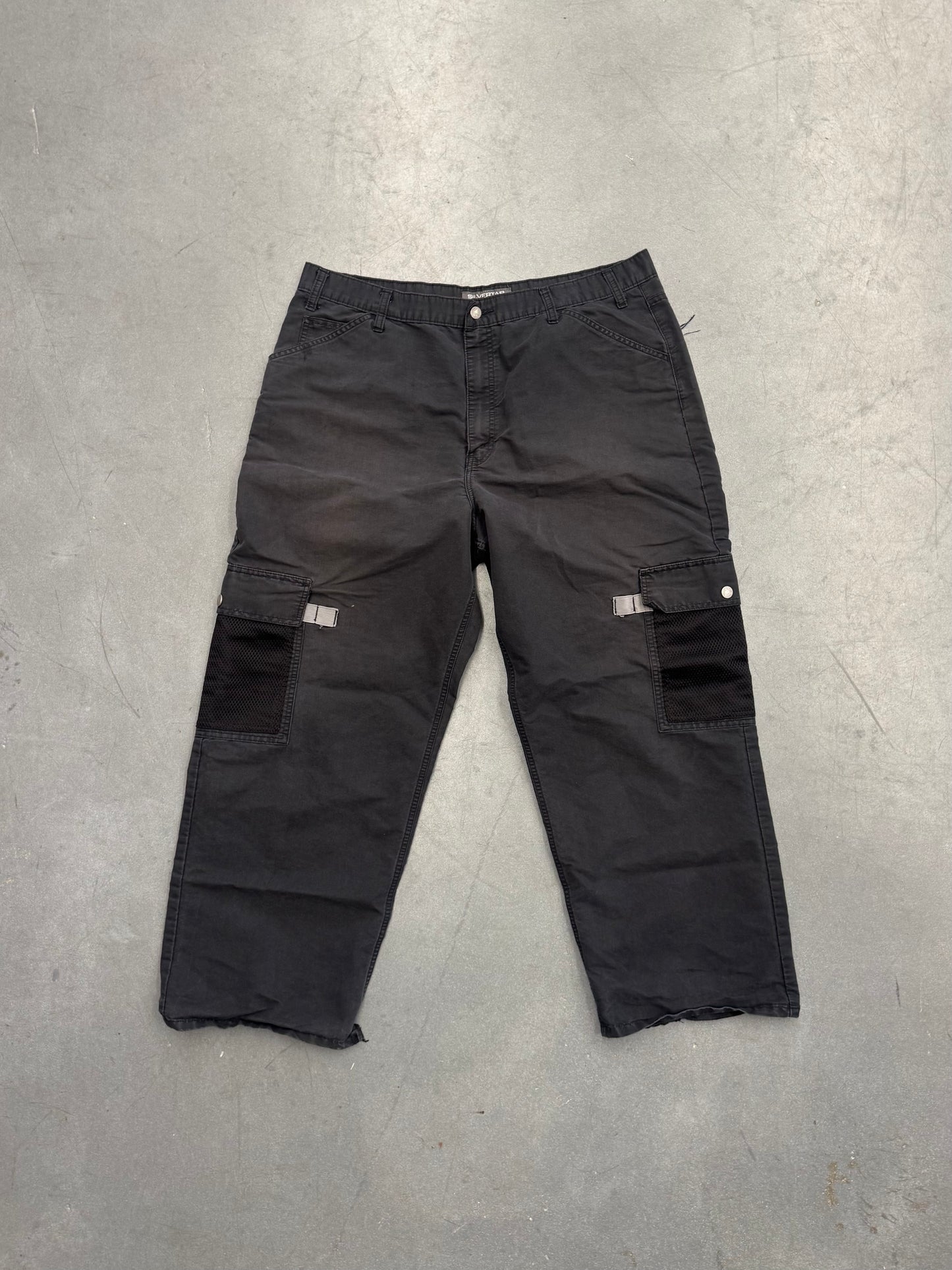 VINTAGE LEVI'S SILVERTAB LIGHTWEIGHT MESH CARGO POCKET CHINO PANTS