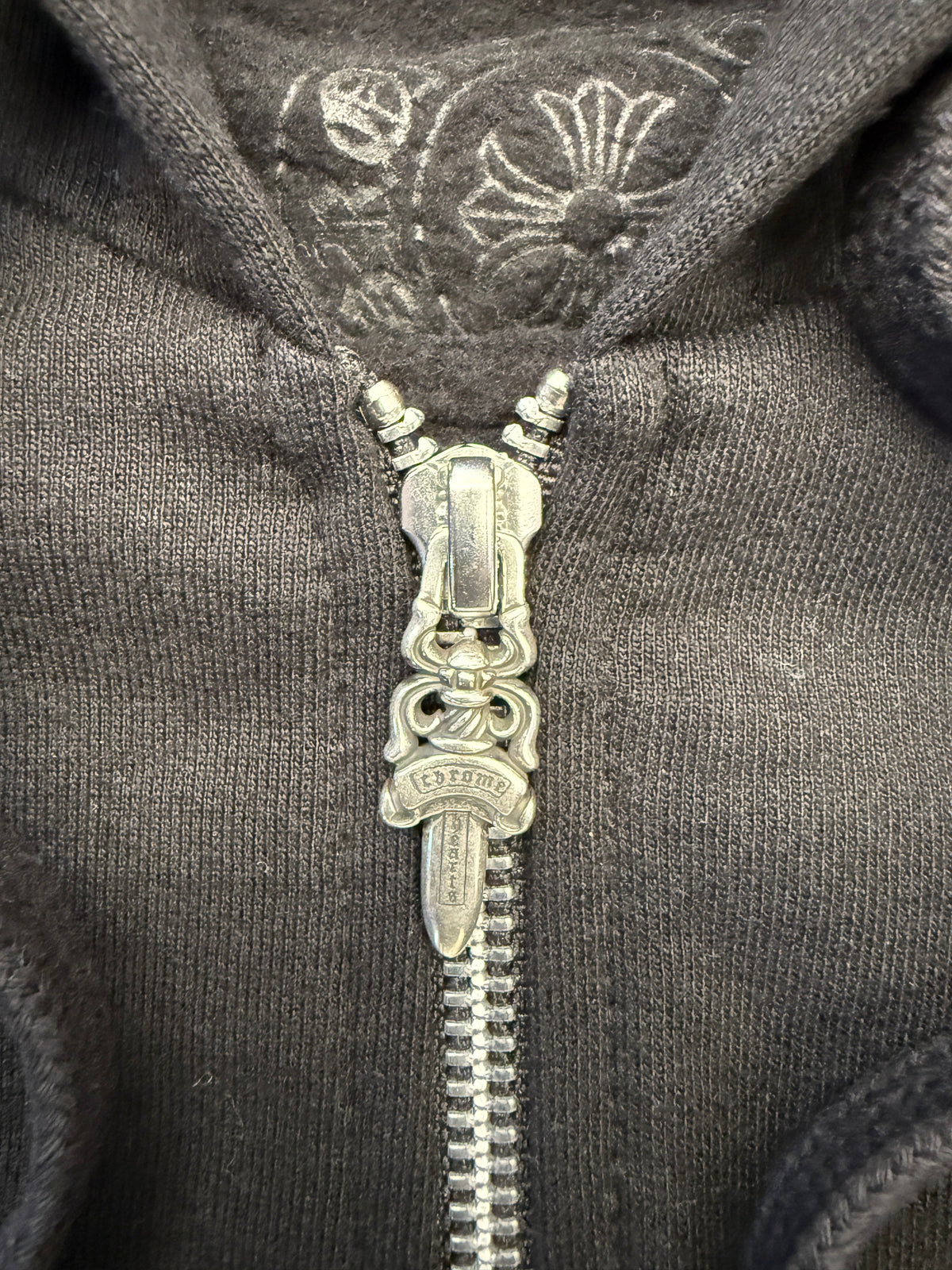 CHROME HEARTS VERTICAL LOGO ZIP-UP HOODIE - BLACK/WHITE