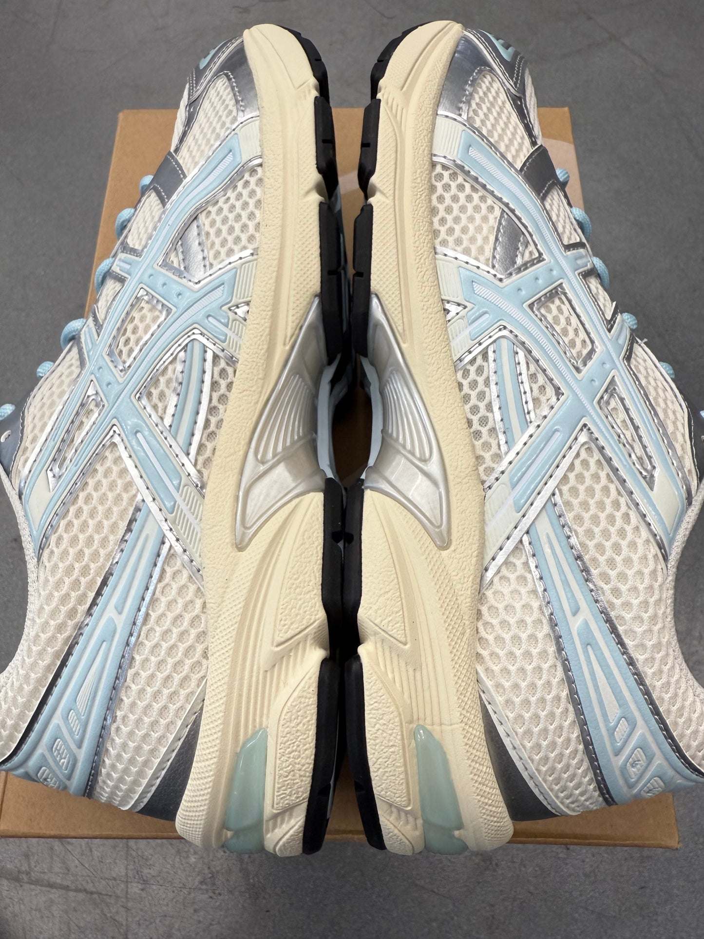 2023 SIZE 8 ASICS GEL-1130 KITH CREAM STARLIGHT BLUE (NWT)