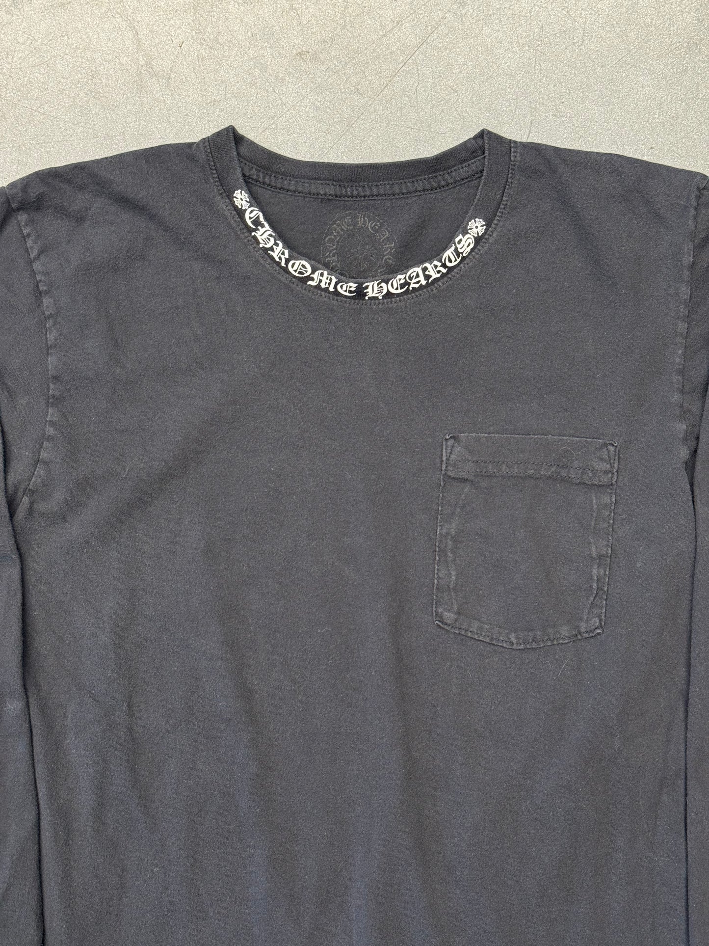CHROME HEARTS COLLAR PRINT LONG SLEEVE POCKET TEE - BLACK