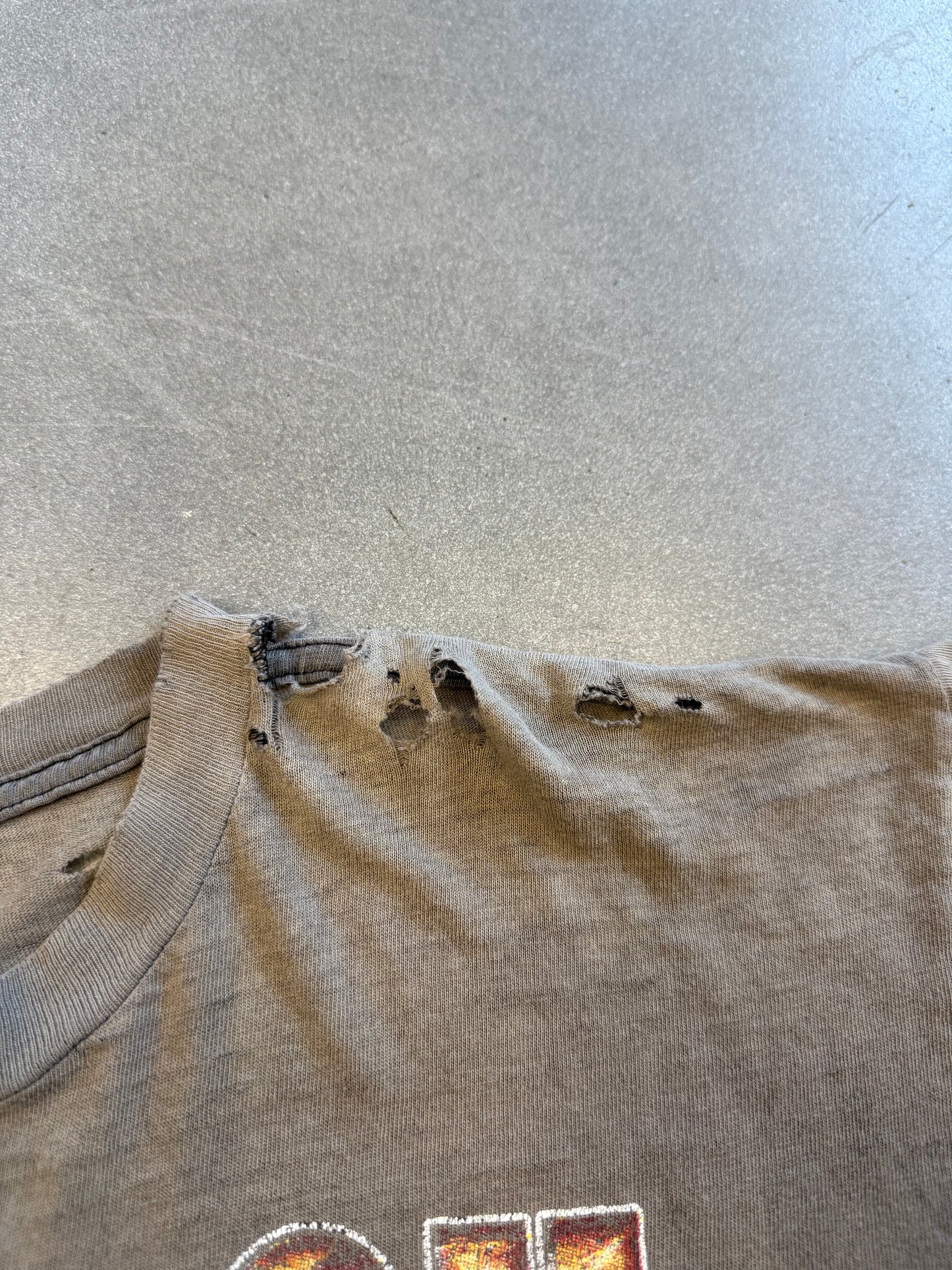 90'S IN MEMORY OF THE NOTORIOUS BIG MAKAVELI PLEASE STOP THE VIOLENCE RAP TEE (FADED TAG)