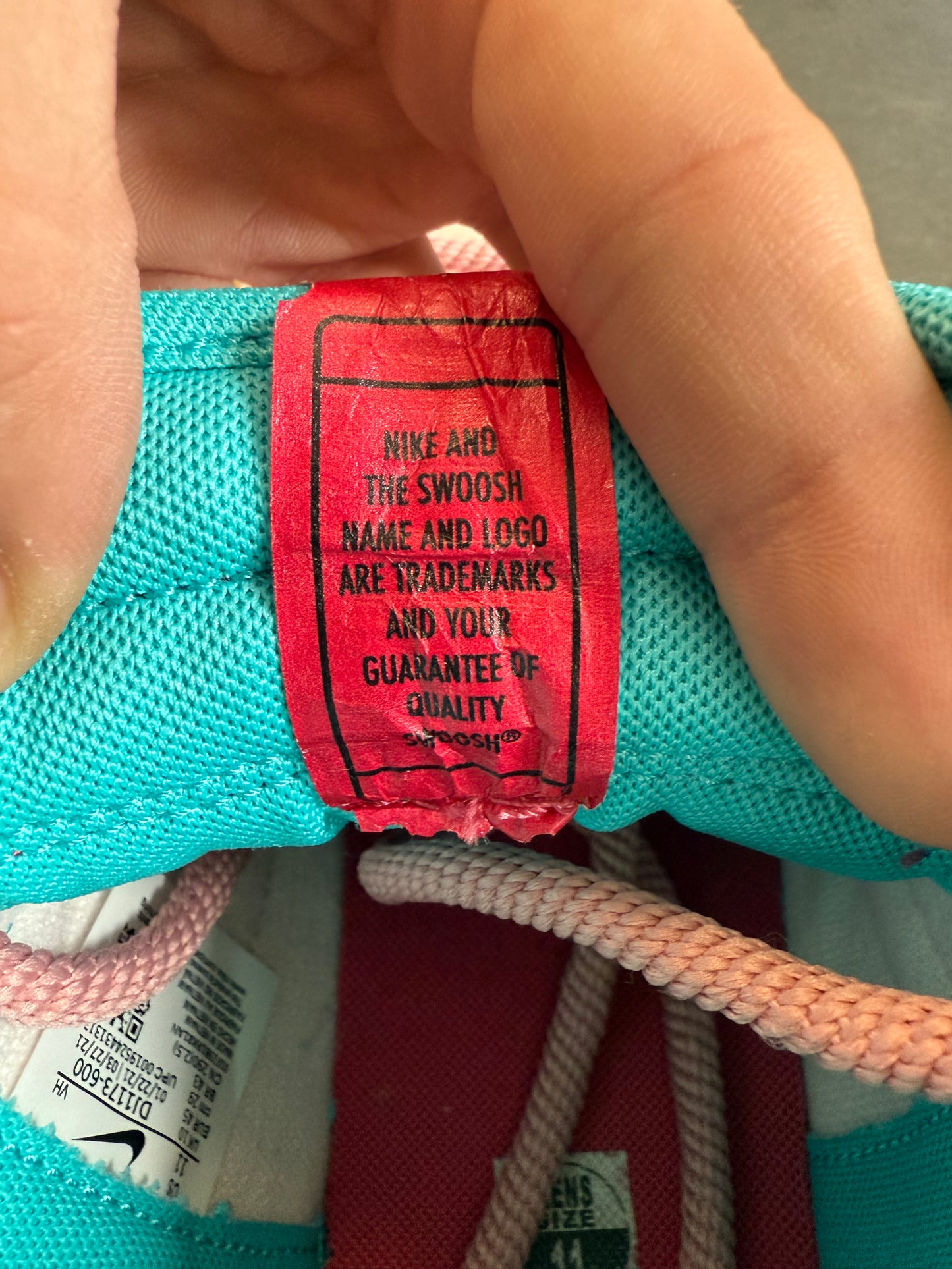 2021 SIZE 11 NIKE DUNK MID SOCIAL STATUS FREE LUNCH STRAWBERRY MILK (PRE-OWNED NO BOX)