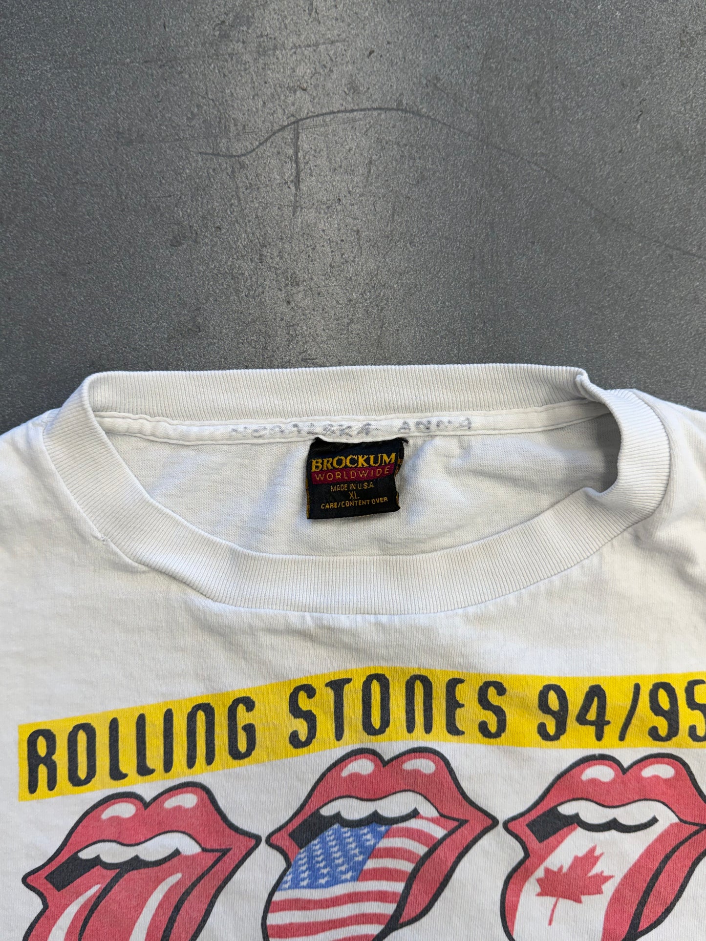 1994 ROLLING STONES 94/95 VOODOO LOUNGE TOUR TEE (BROCKUM TAG)