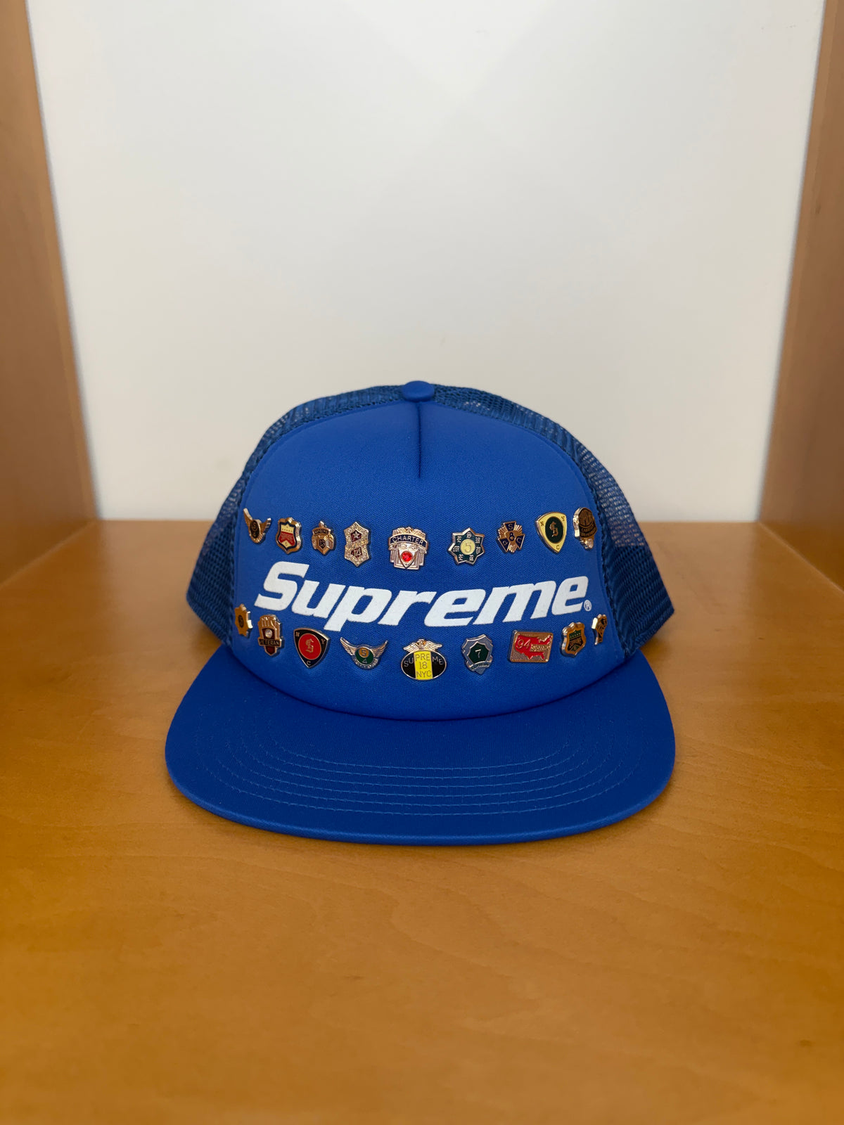 SS26 SUPREME PINS MESH BACK 5-PANEL SNAPBACK HAT - BLUE