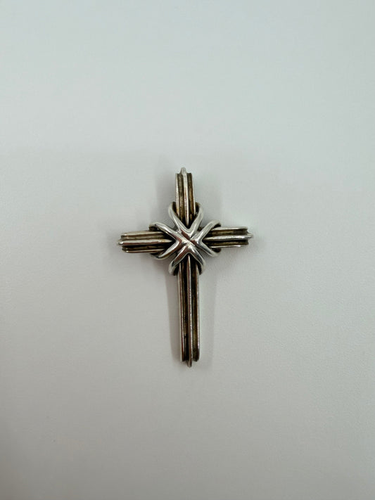 TIFFANY & CO. STERLING SILVER & 18K KNOTTED CROSS PENDANT