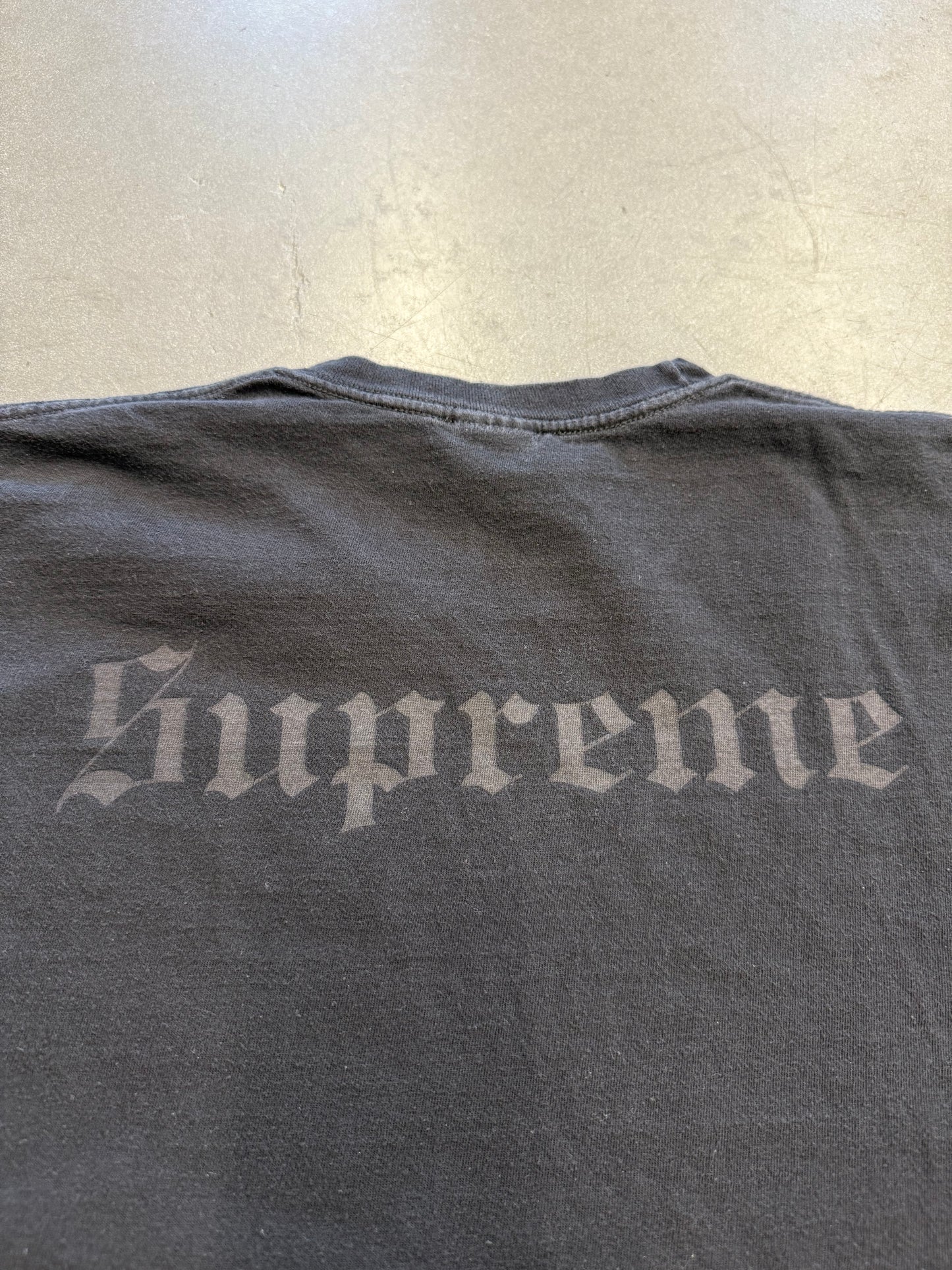 FW16 SUPREME SLAYER EAGLE TEE - BLACK (XL)