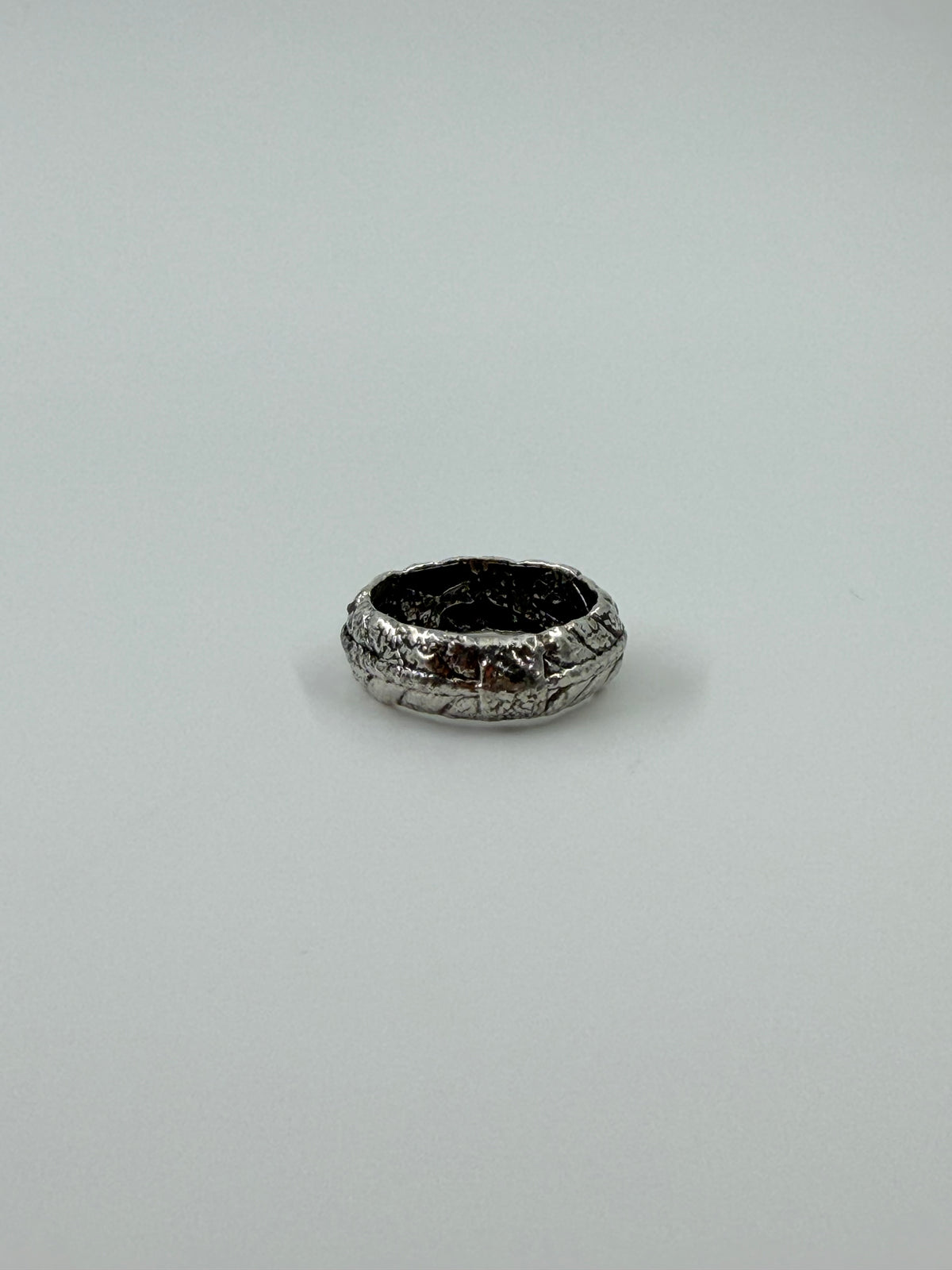LEAF BAND STERLING SILVER SHIPWRECK RING
