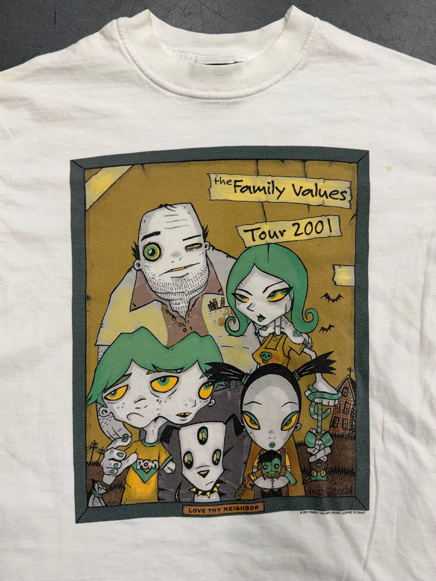 2001 THE FAMILY VALUES TOUR PORTRAIT TEE (GIANT TAG)
