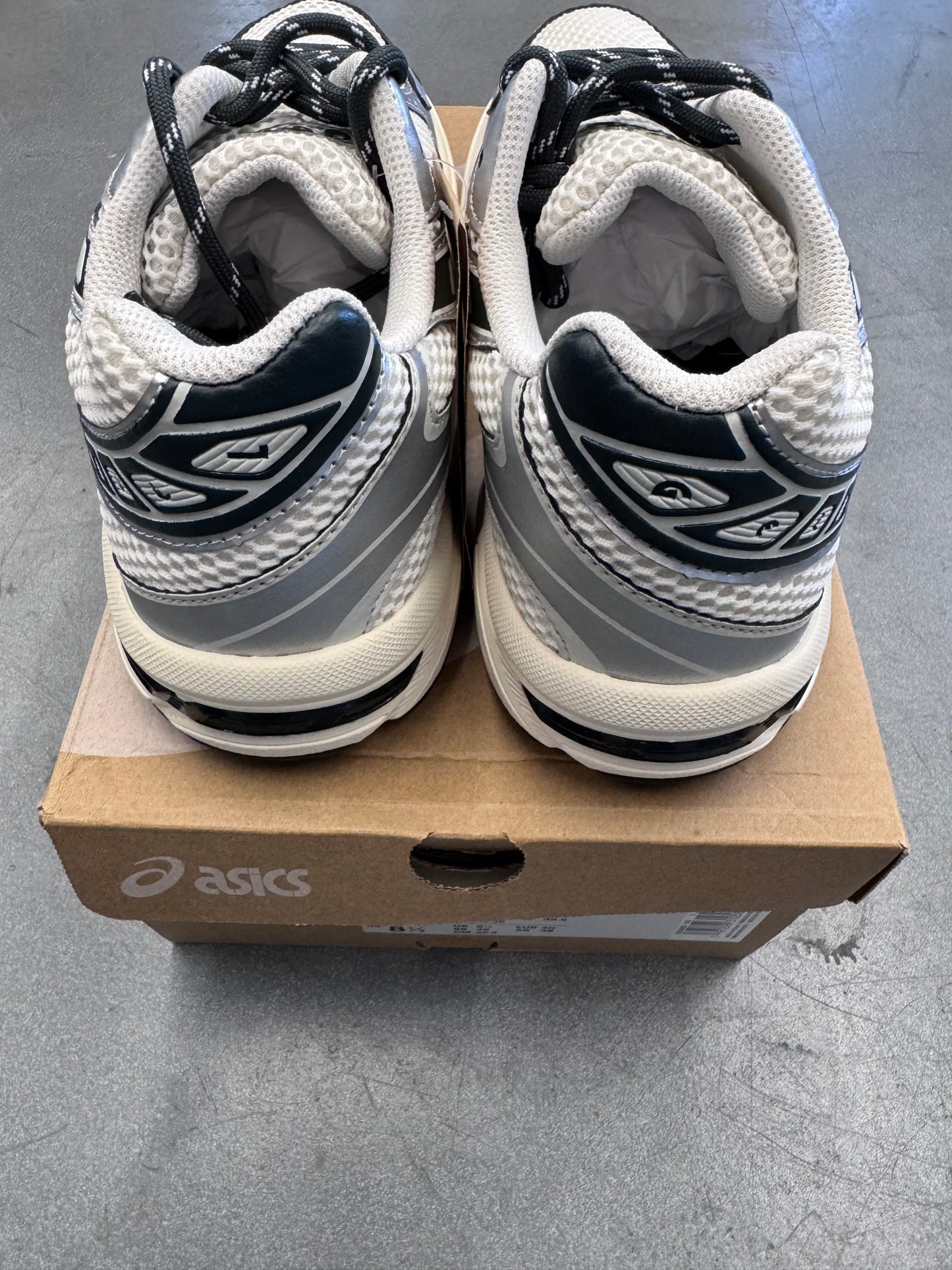 2024 SIZE 7 KITH ASICS GEL 1130 CREAM SCARAB (NEW WITH BOX)