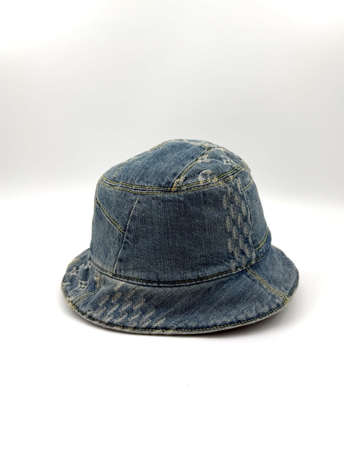 2020 LOUIS VUITTON NEO DAMIER GIANT WAVE REVERSIBLE DENIM BUCKET HAT