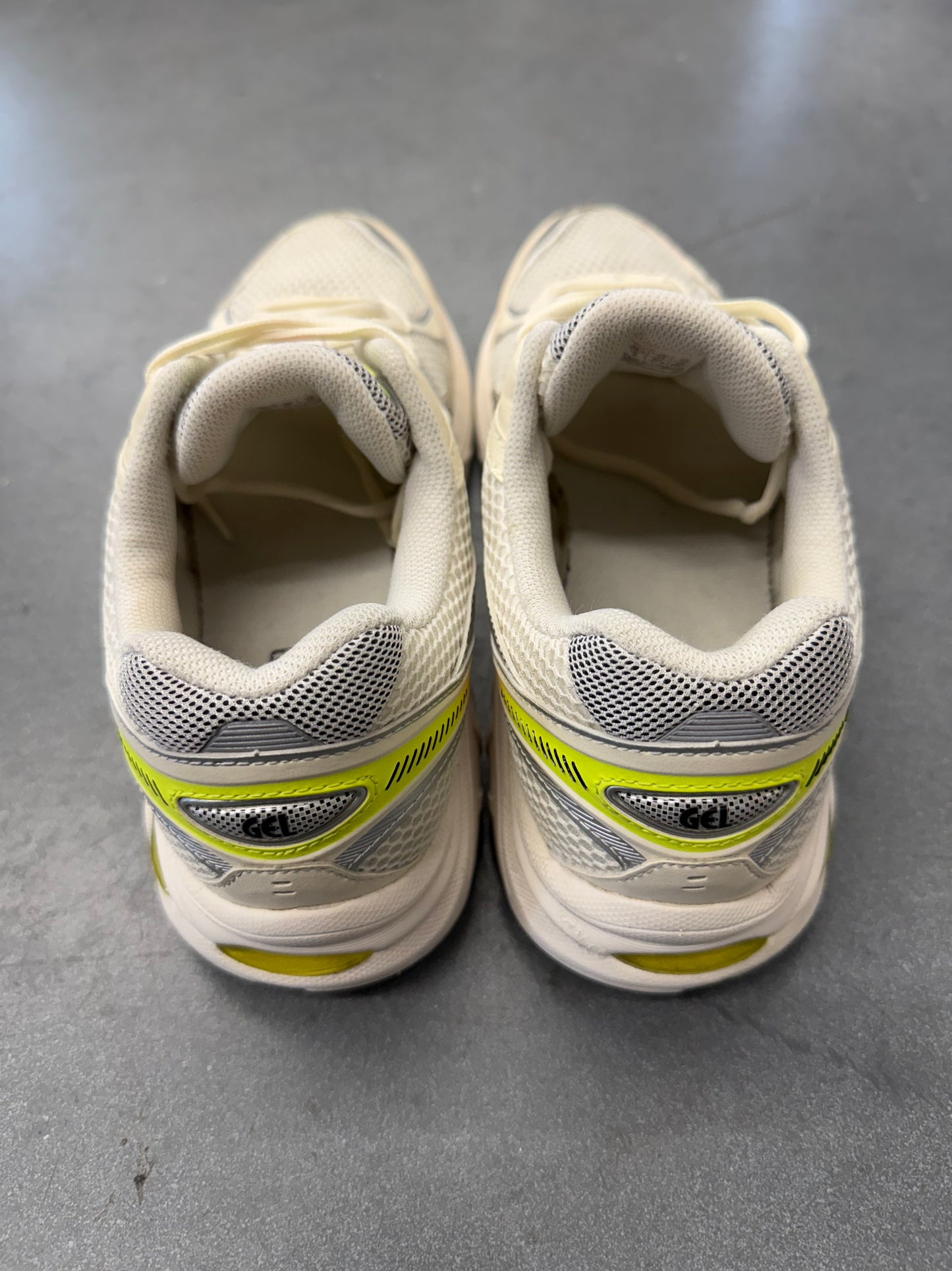 SIZE 10 ASICS GT-2160 PARIS (PRE-OWNED WITHOUT BOX)