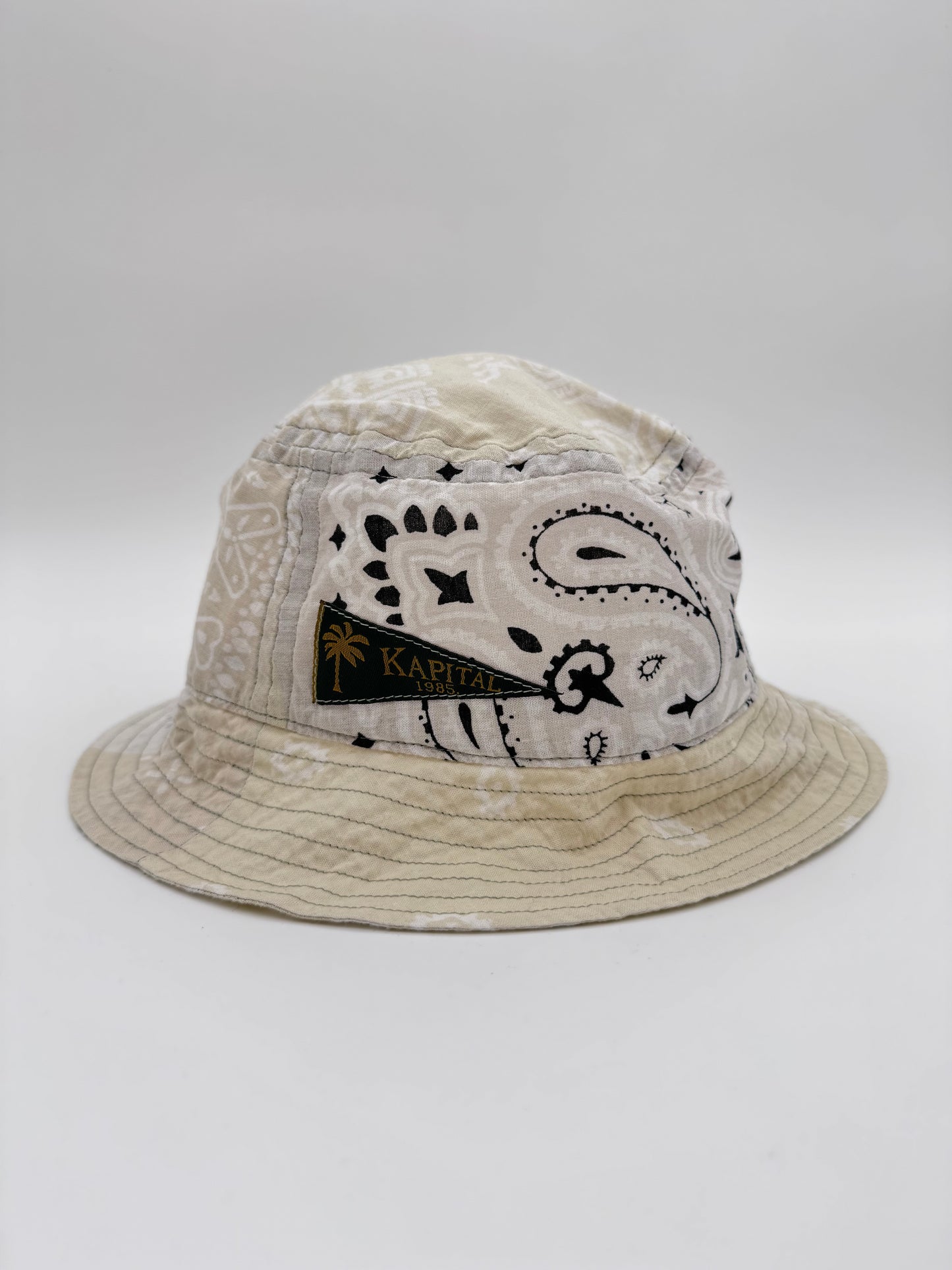 KAPTIAL BANDANA PATCHWORK BUCKET HAT - WHITE