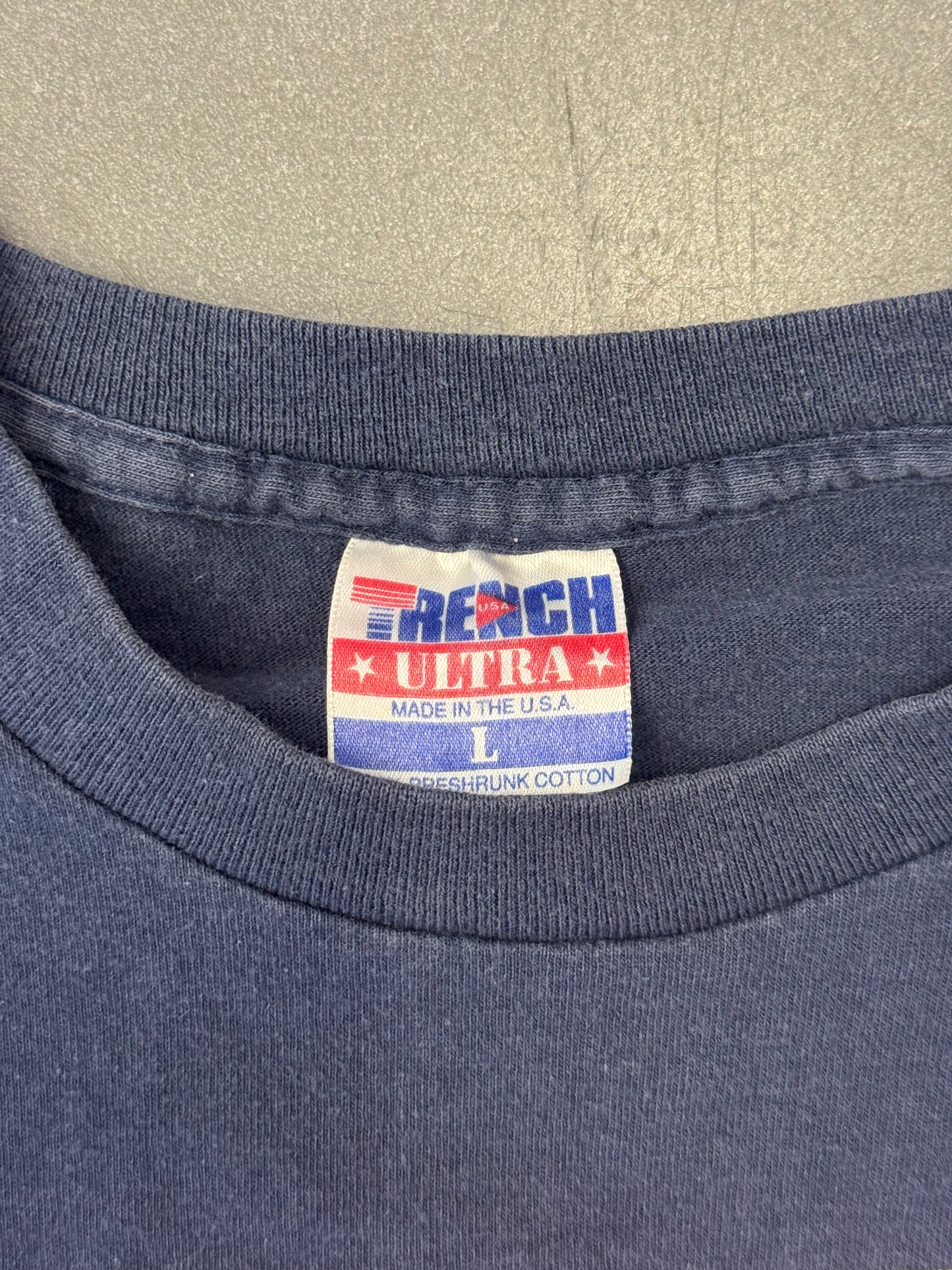 1990 TRENCH YANKEES MAJOR LEAGUE BASEBALL EST. 1903 TEE