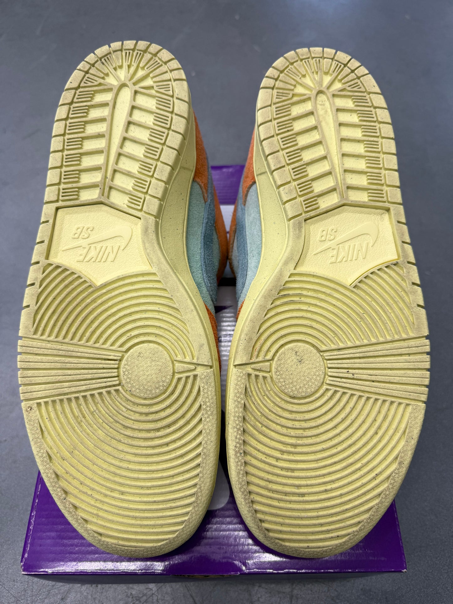 2023 SIZE 13 NIKE SB DUNK LOW ORANGE EMERALD RISE